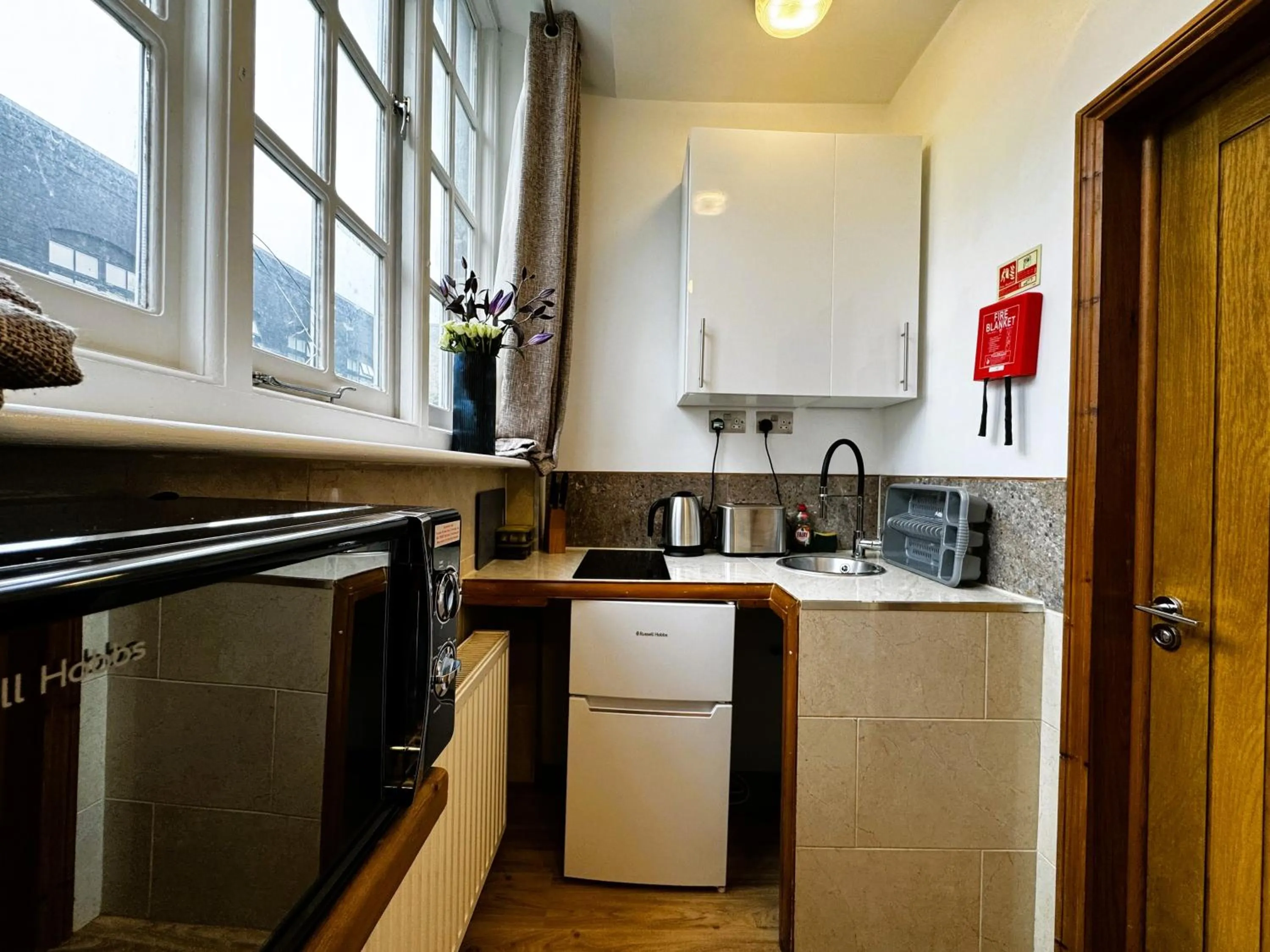 kitchen in Berkley Apartments