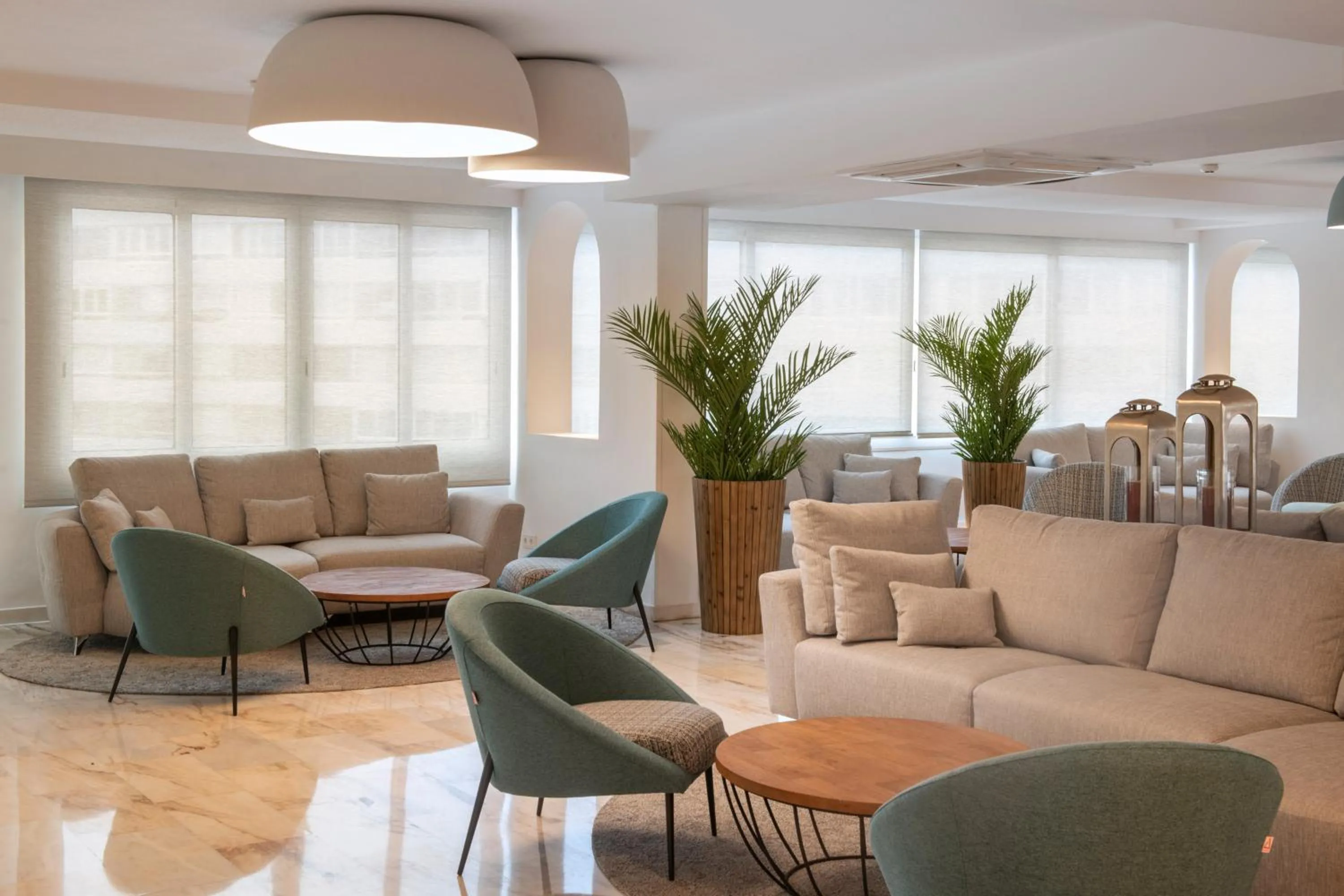 Lobby or reception in Salles Hotels Marina Portals