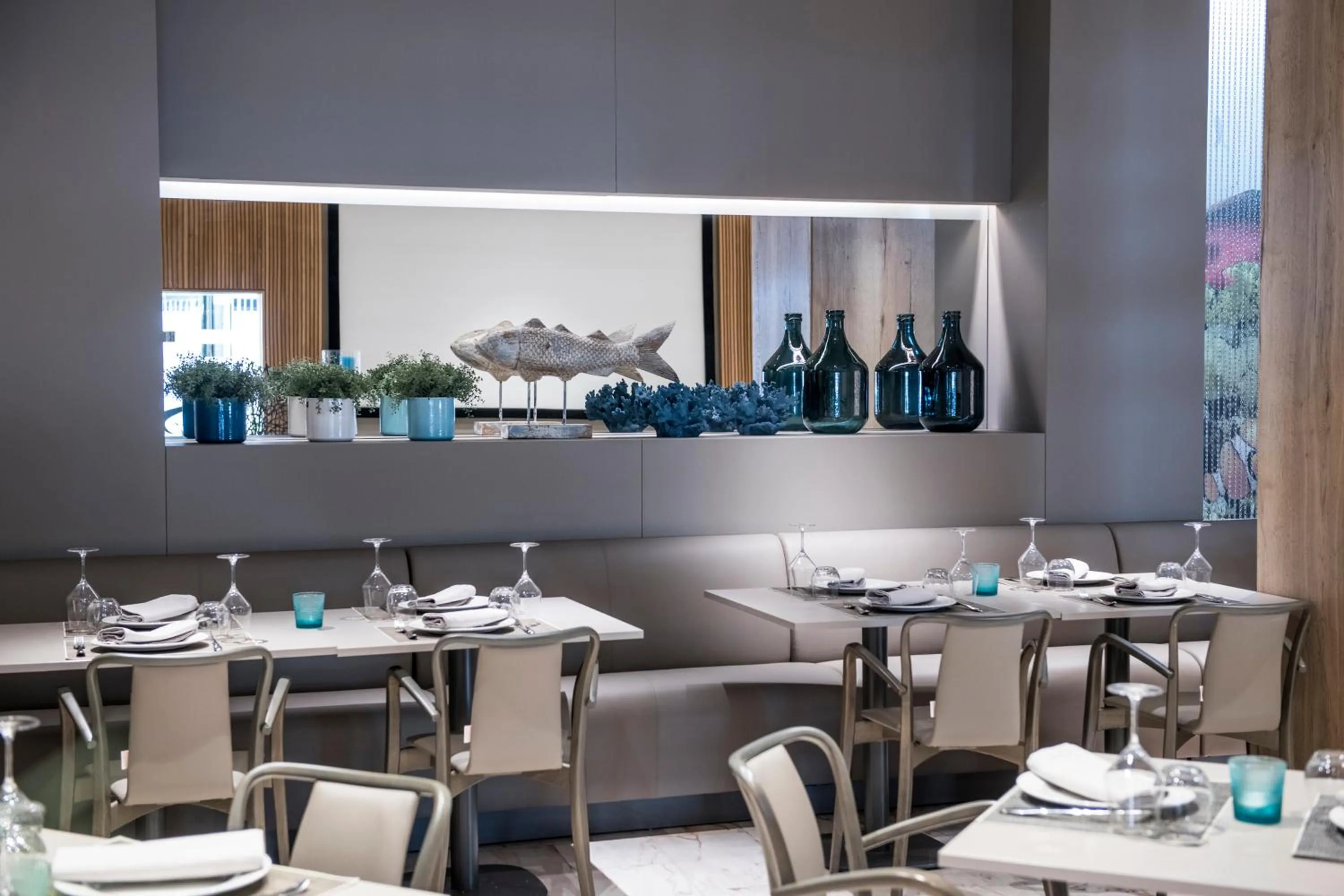 Restaurant/places to eat in Salles Hotel Málaga Centro