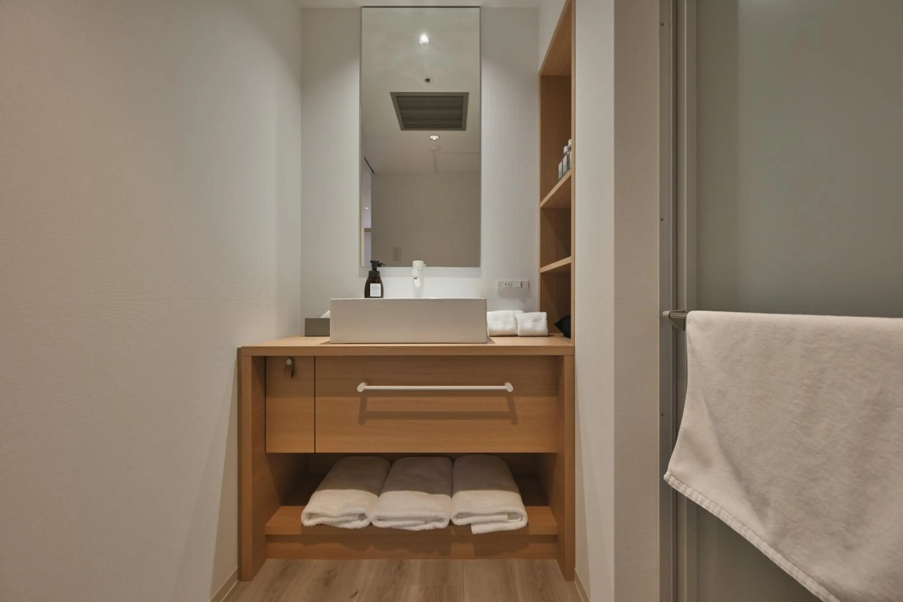 Photo of the whole room in Prince Smart Inn Osaka Yodoyabashi