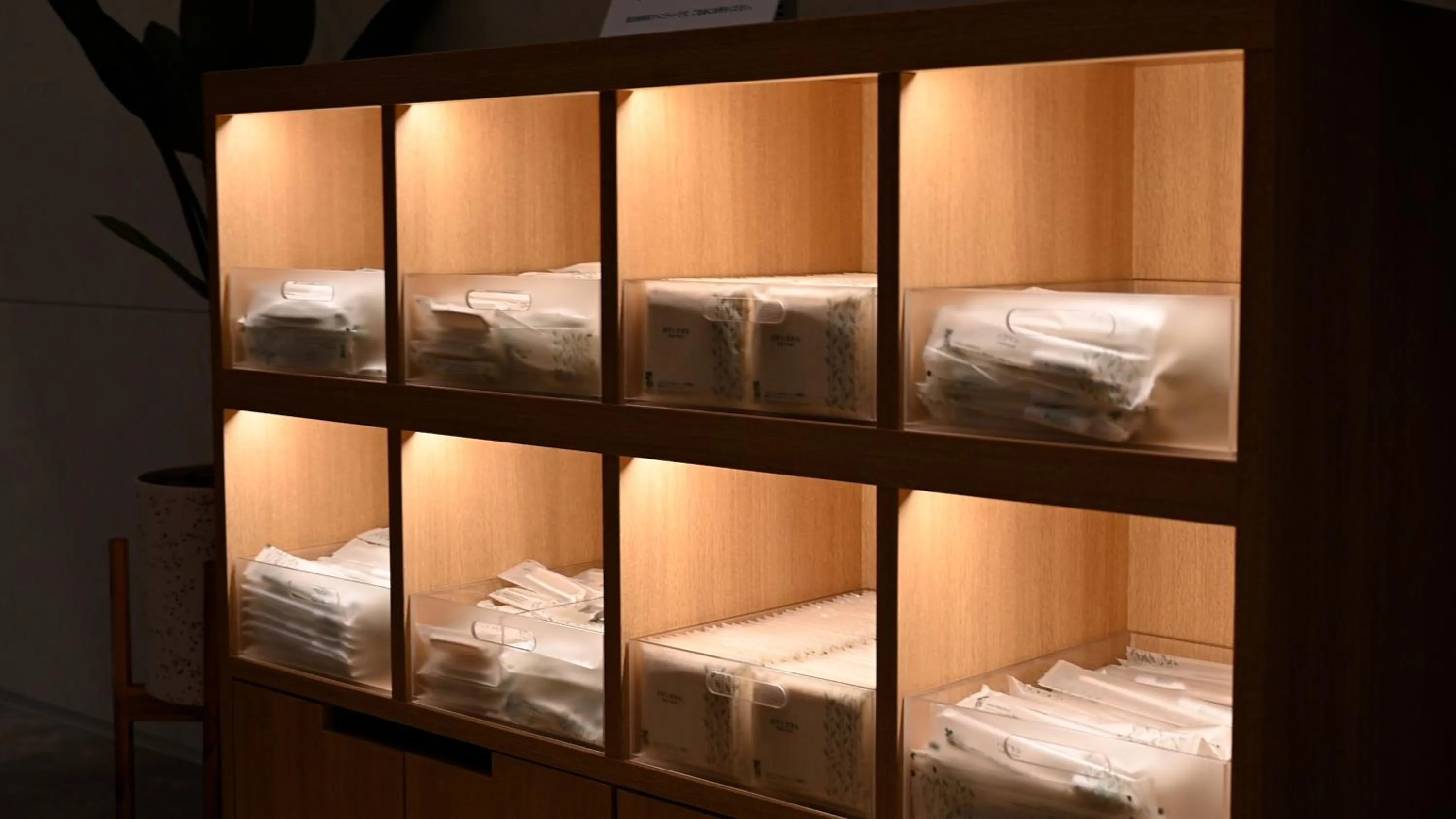 Lobby or reception, Bed in Prince Smart Inn Osaka Yodoyabashi