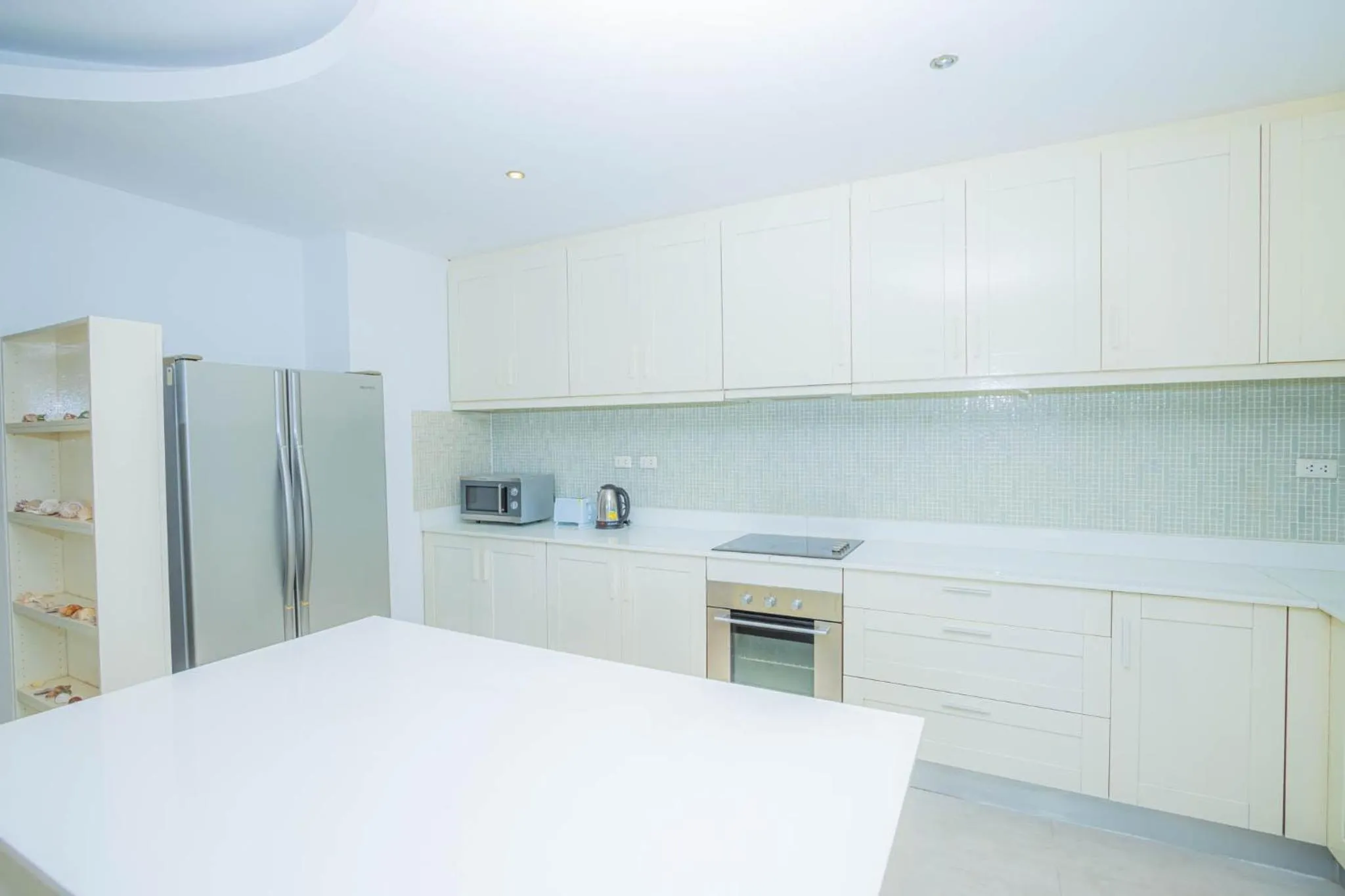 Kitchen or kitchenette in Utopia Kata By RoomQuest