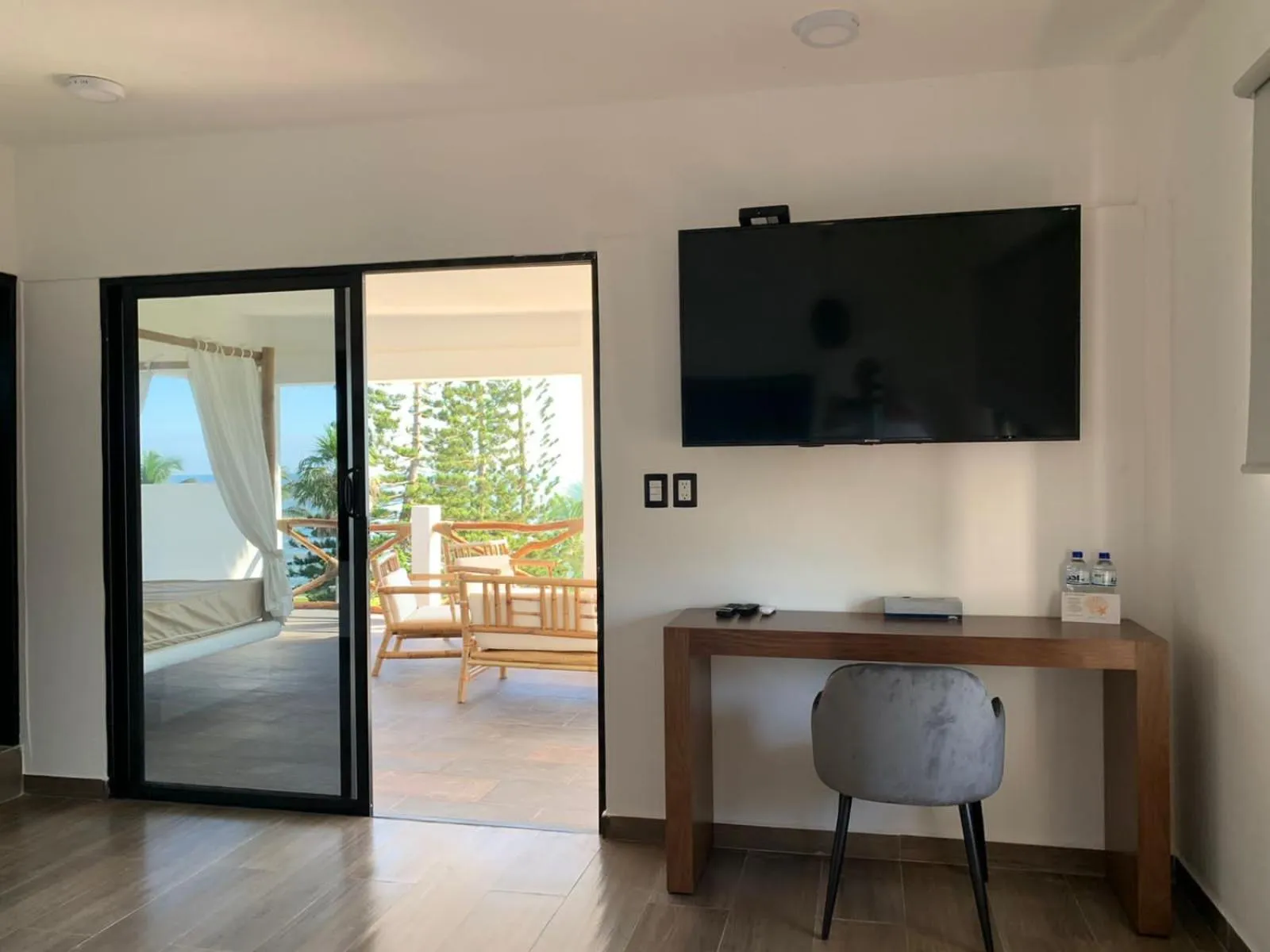 Communal lounge/ TV room in Mar De Estrellas - Hotel