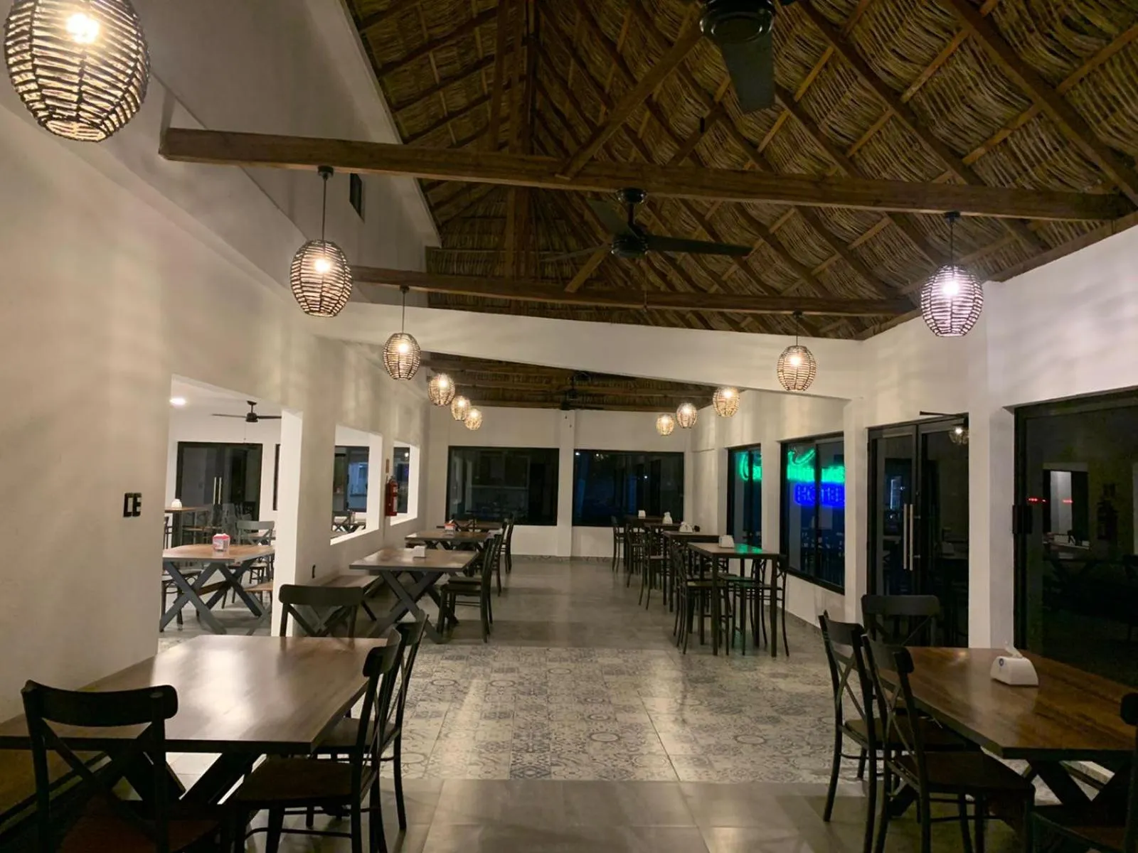 Restaurant/places to eat in Mar De Estrellas - Hotel