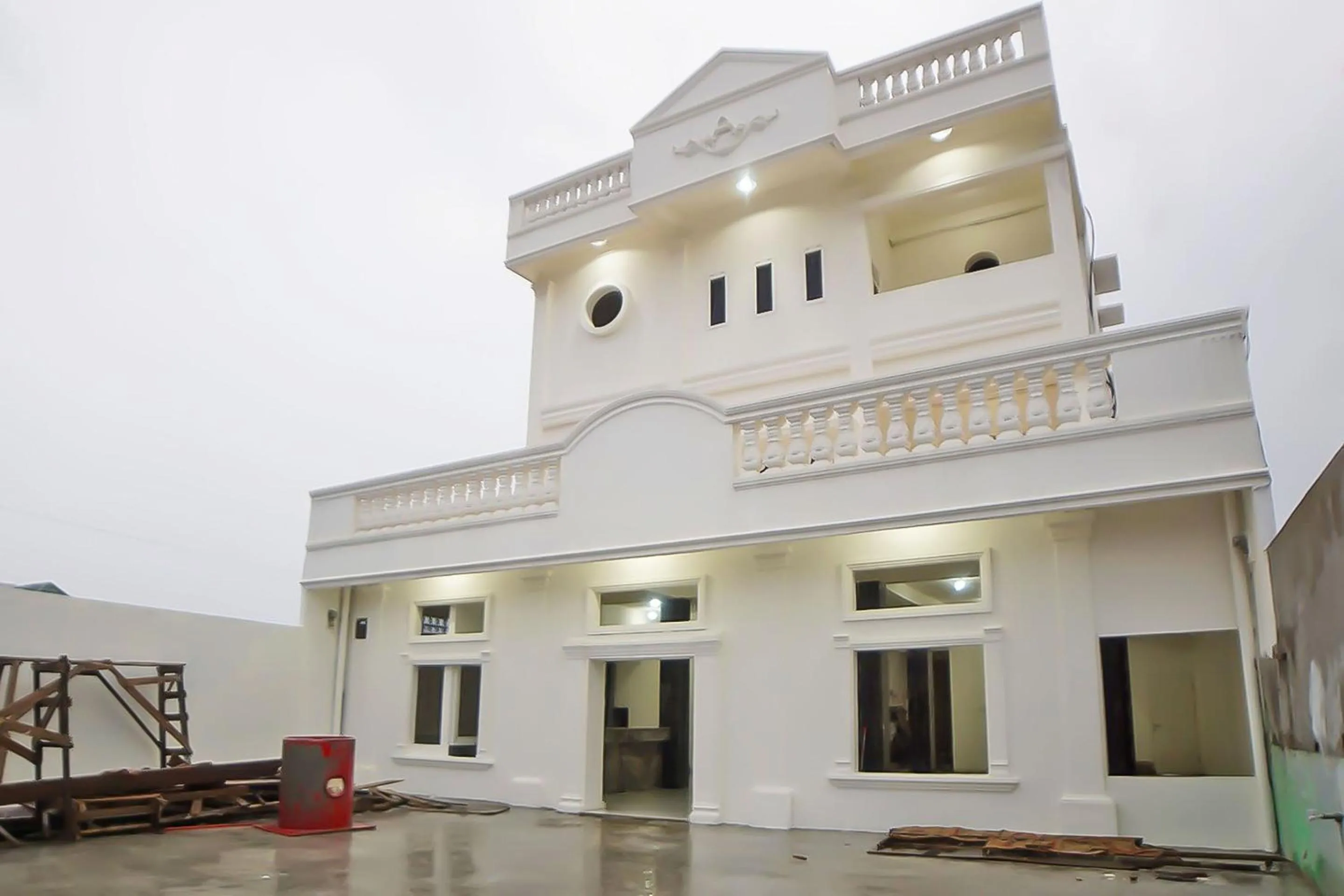 Property building in RedDoorz near UISU teladan Medan