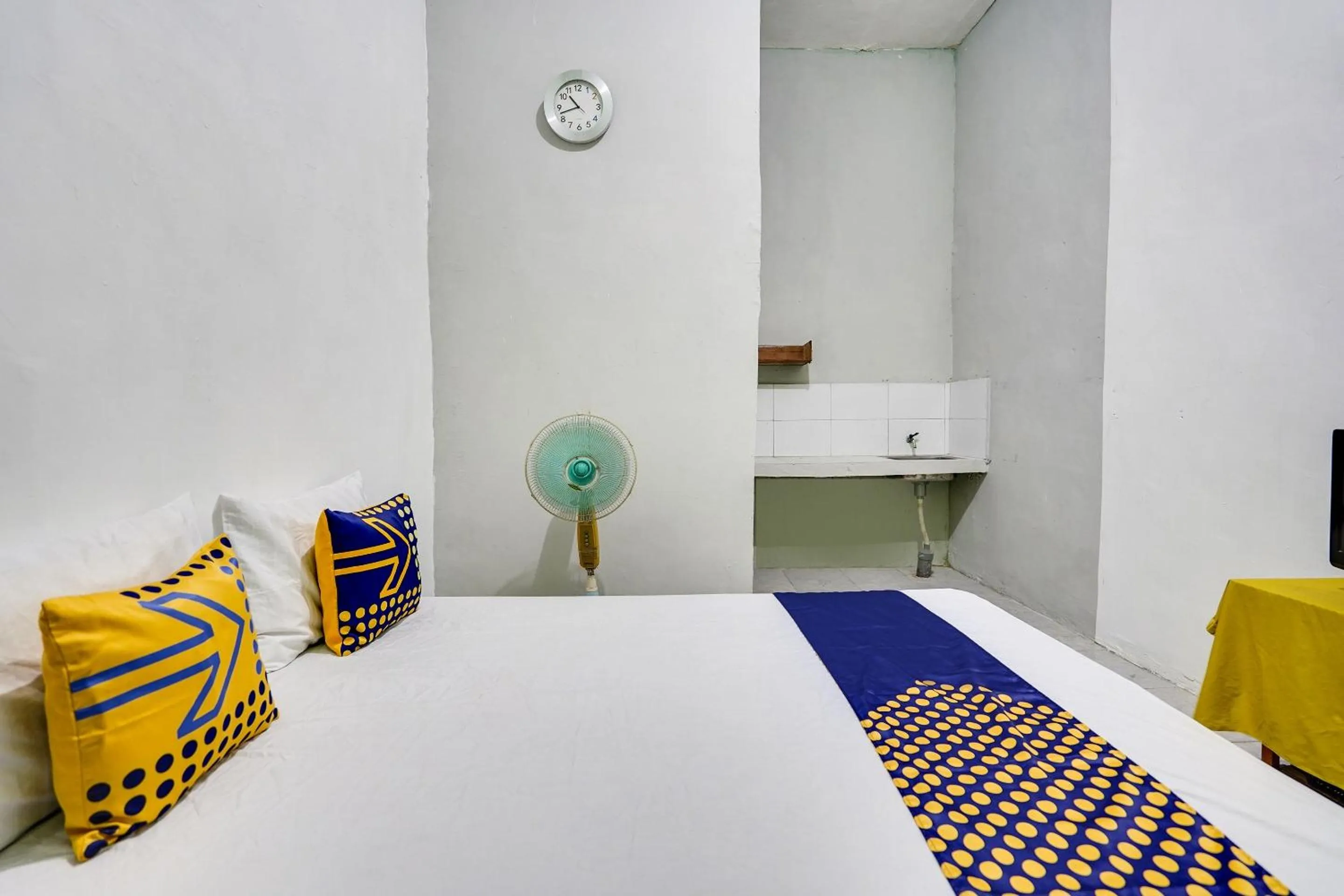 Bedroom in Hotel O Gamping Homestay Syariah