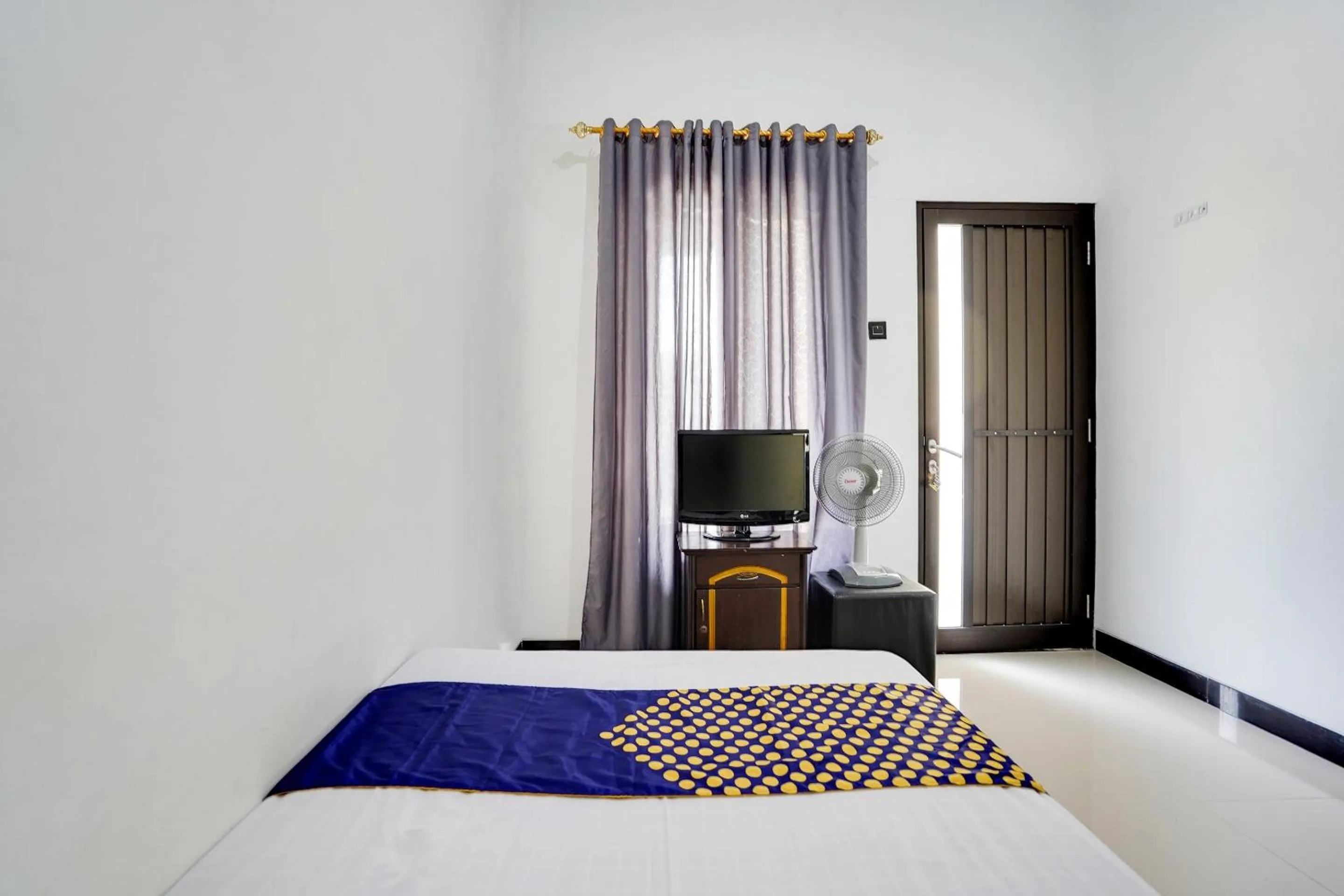 Bedroom, Bed in Hotel O Rumah Kost Gresik Syariah