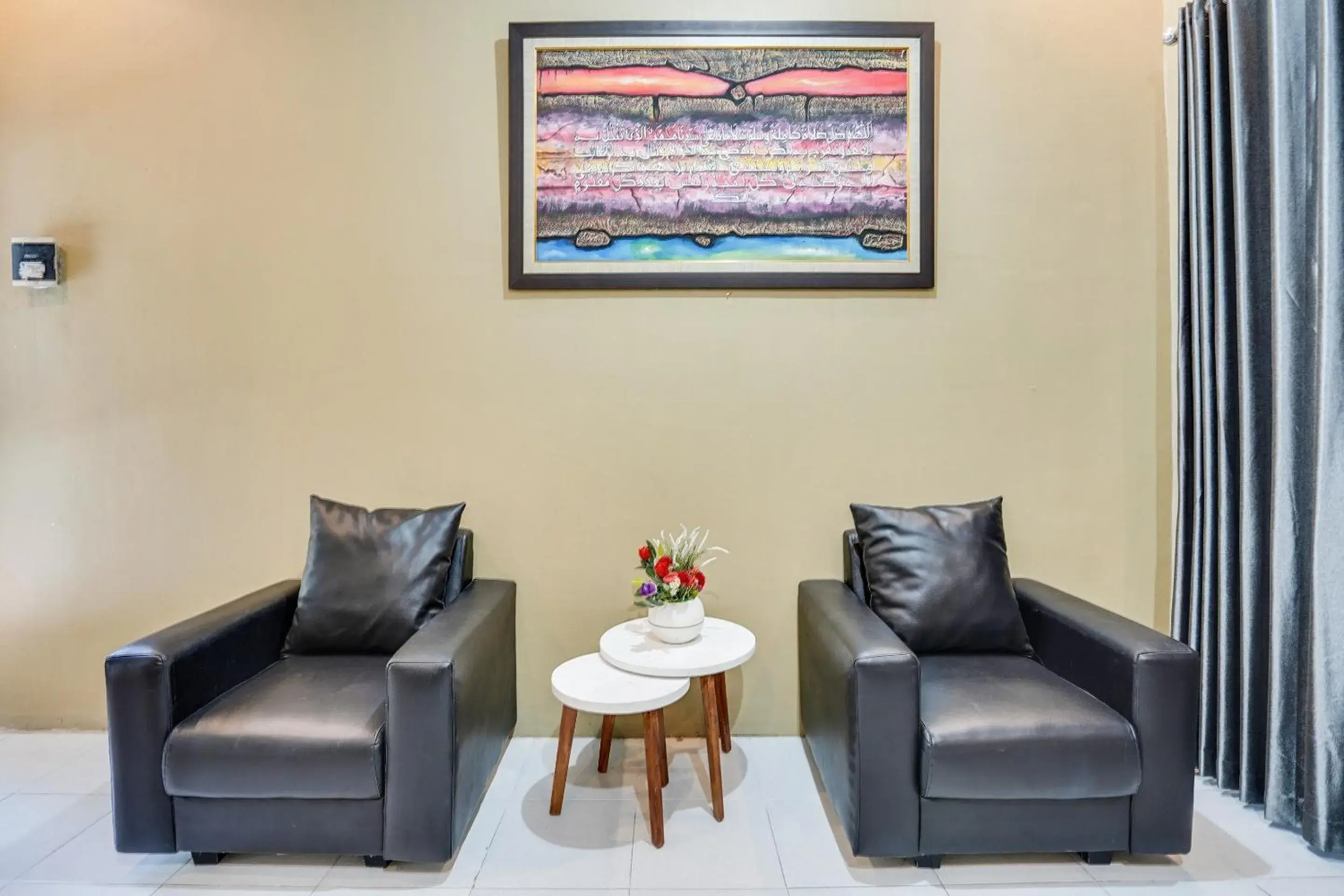 Lobby or reception in Hotel O Rumah Kost Gresik Syariah Lobby or reception in Hotel O Rumah Kost Gresik Syariah