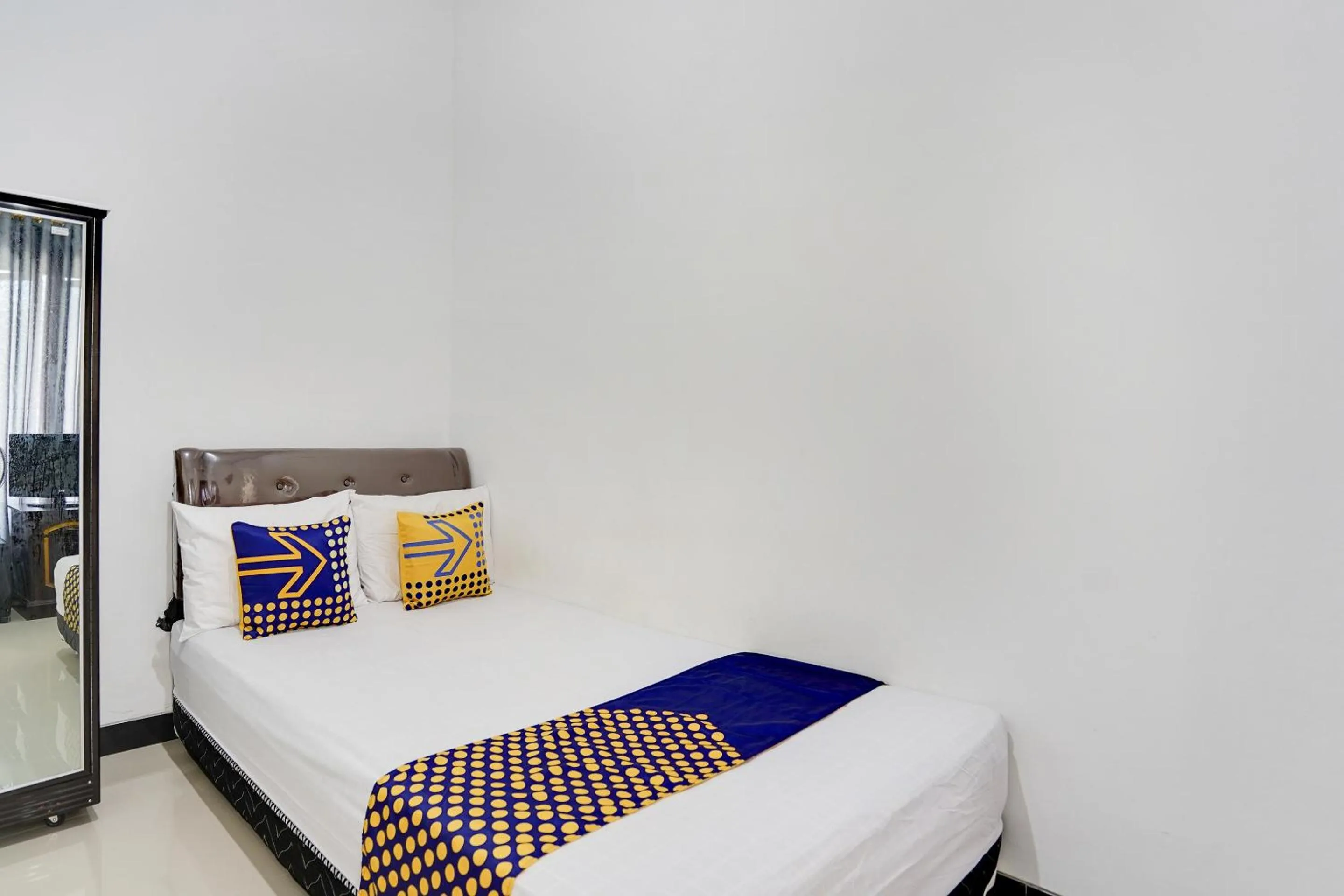 Bedroom, Bed in Hotel O Rumah Kost Gresik Syariah