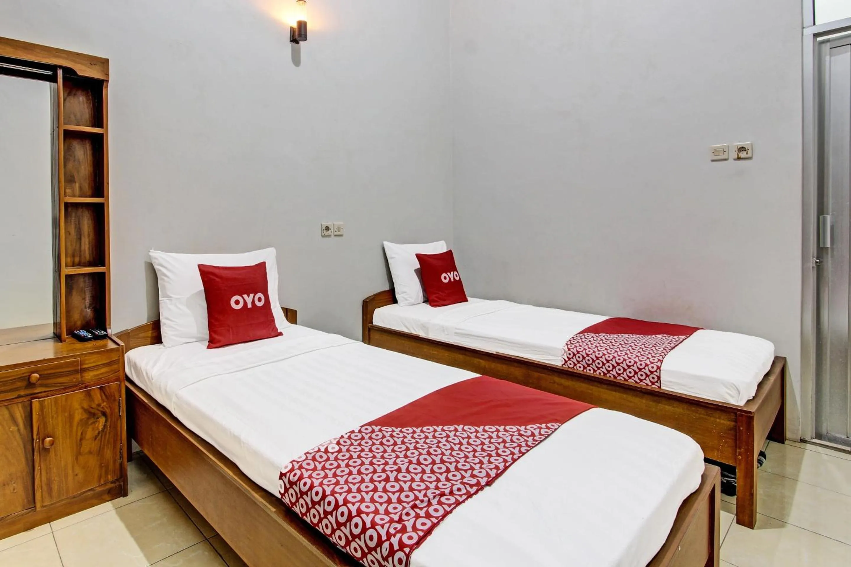 Bedroom, Bed in Hotel O Wisma Pkpri Purworejo