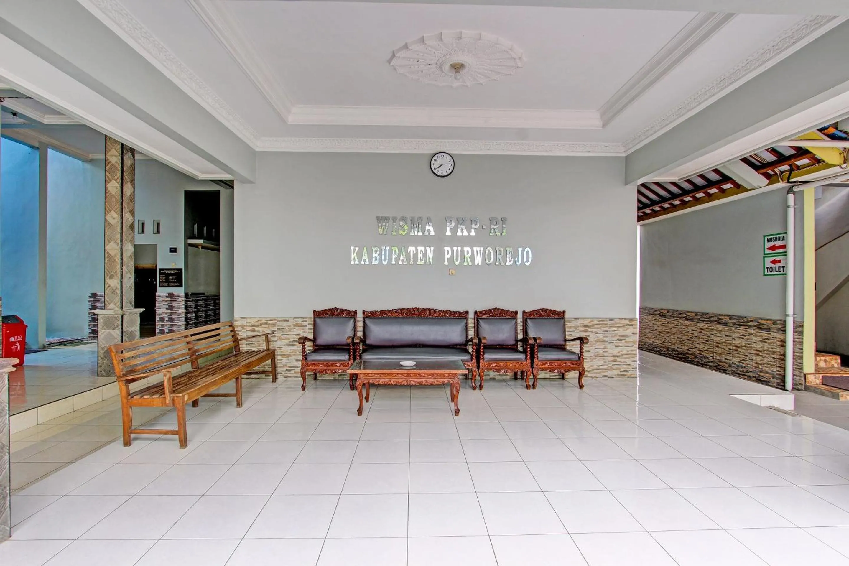 Lobby or reception in Hotel O Wisma Pkpri Purworejo