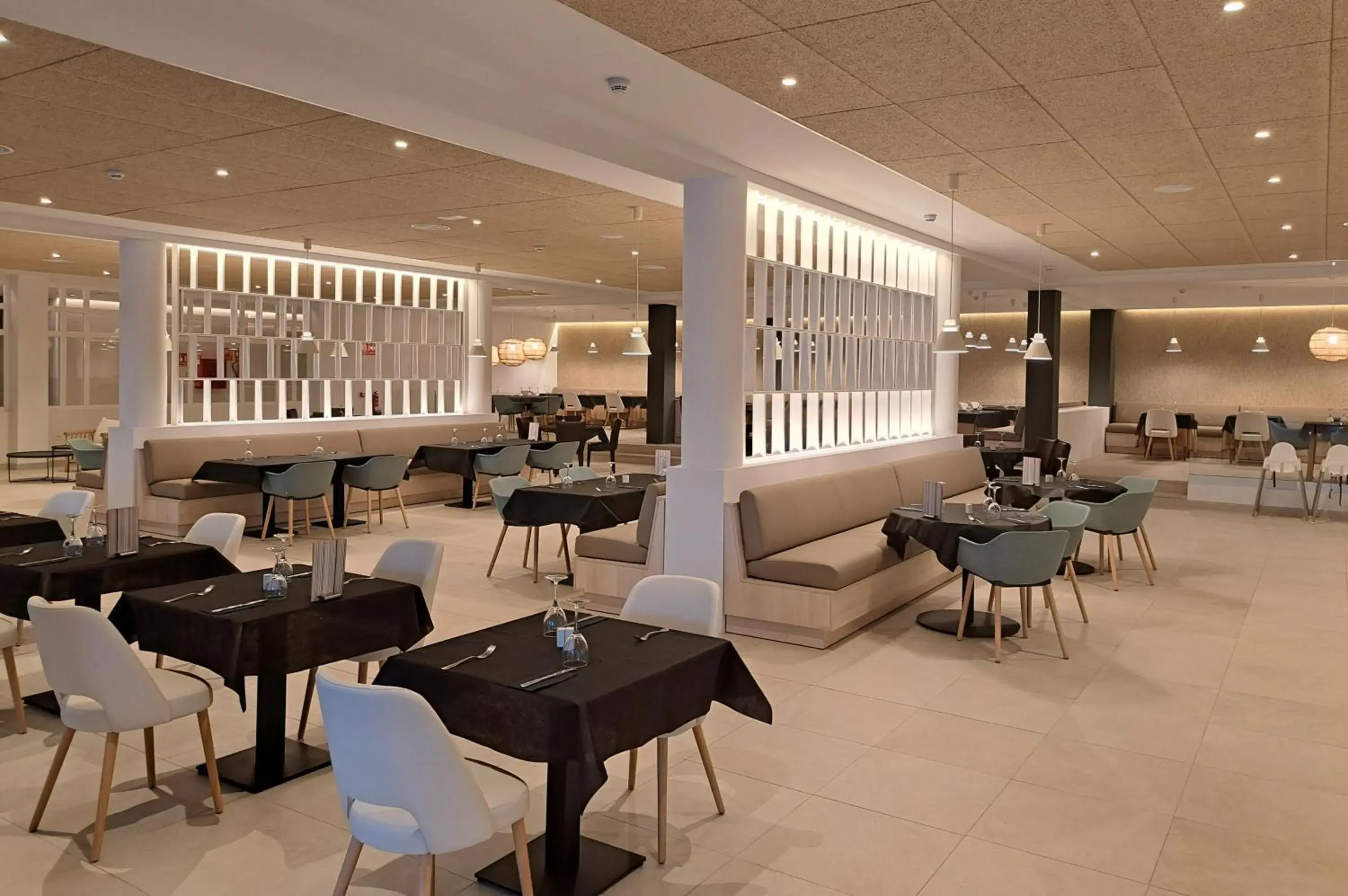 Restaurant/places to eat in HG Jardín de Menorca Restaurant/places to eat in HG Jardín de Menorca