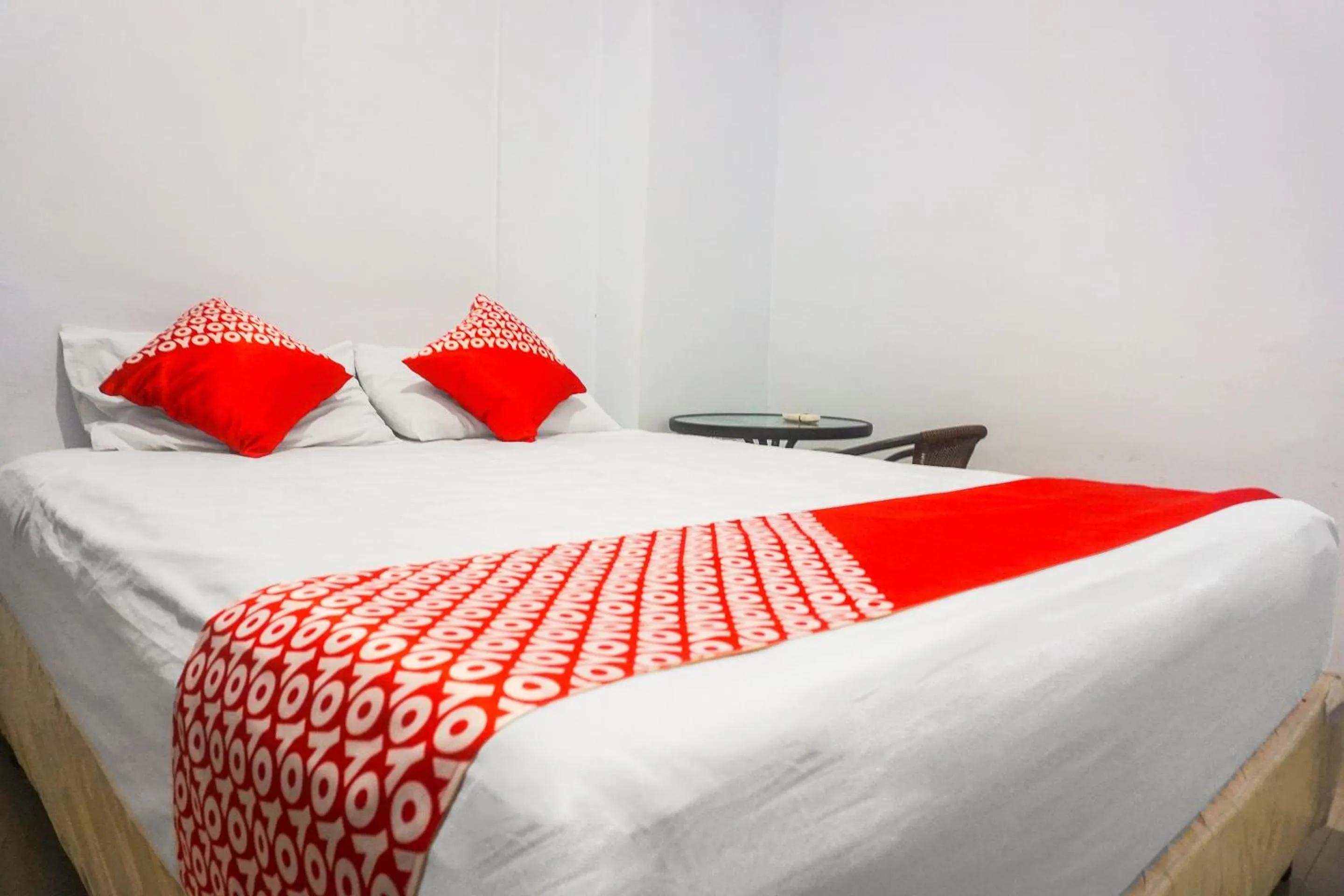 Bedroom, Bed in Hotel O Pondok Hikmah Makassar