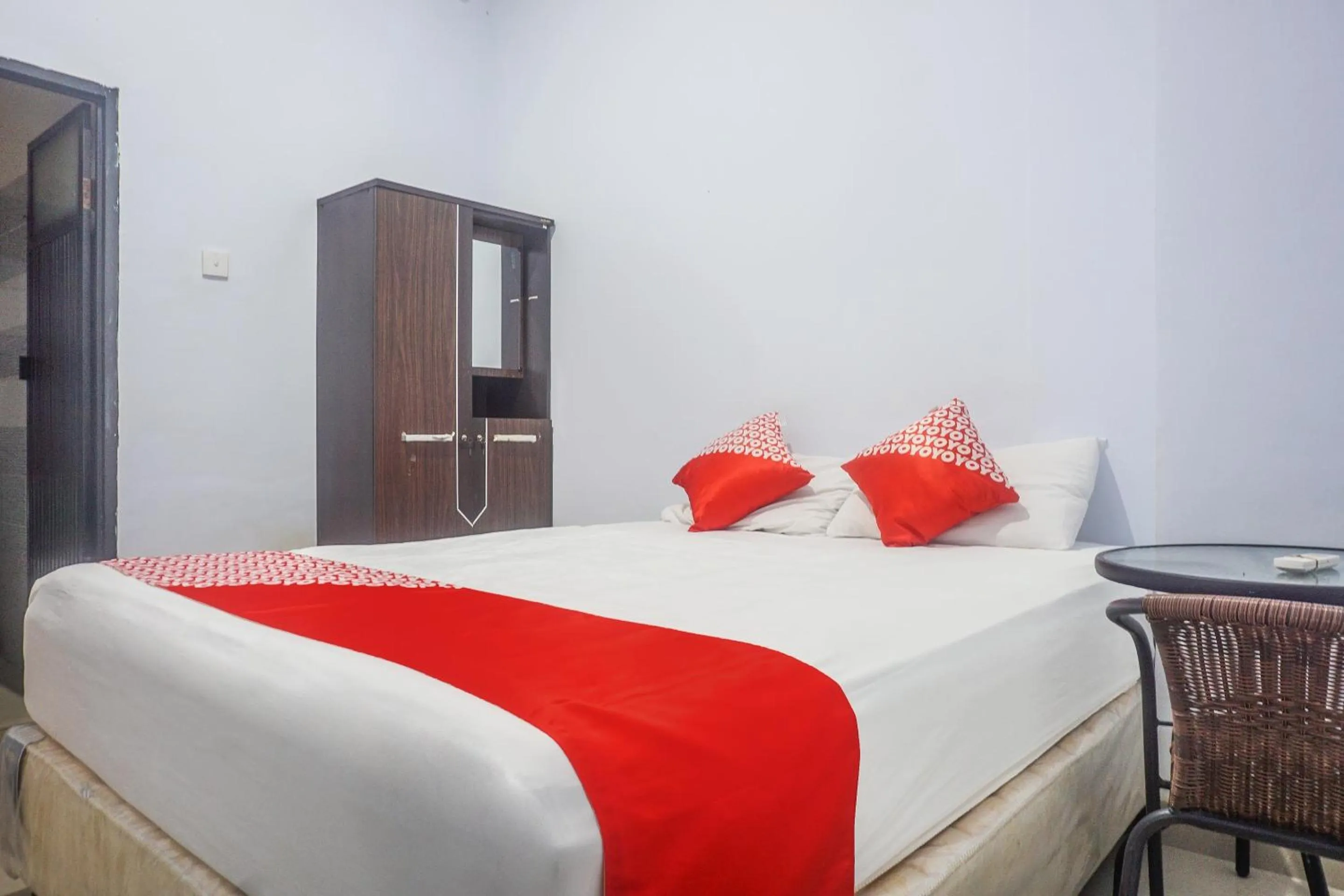 Bedroom, Bed in Hotel O Pondok Hikmah Makassar