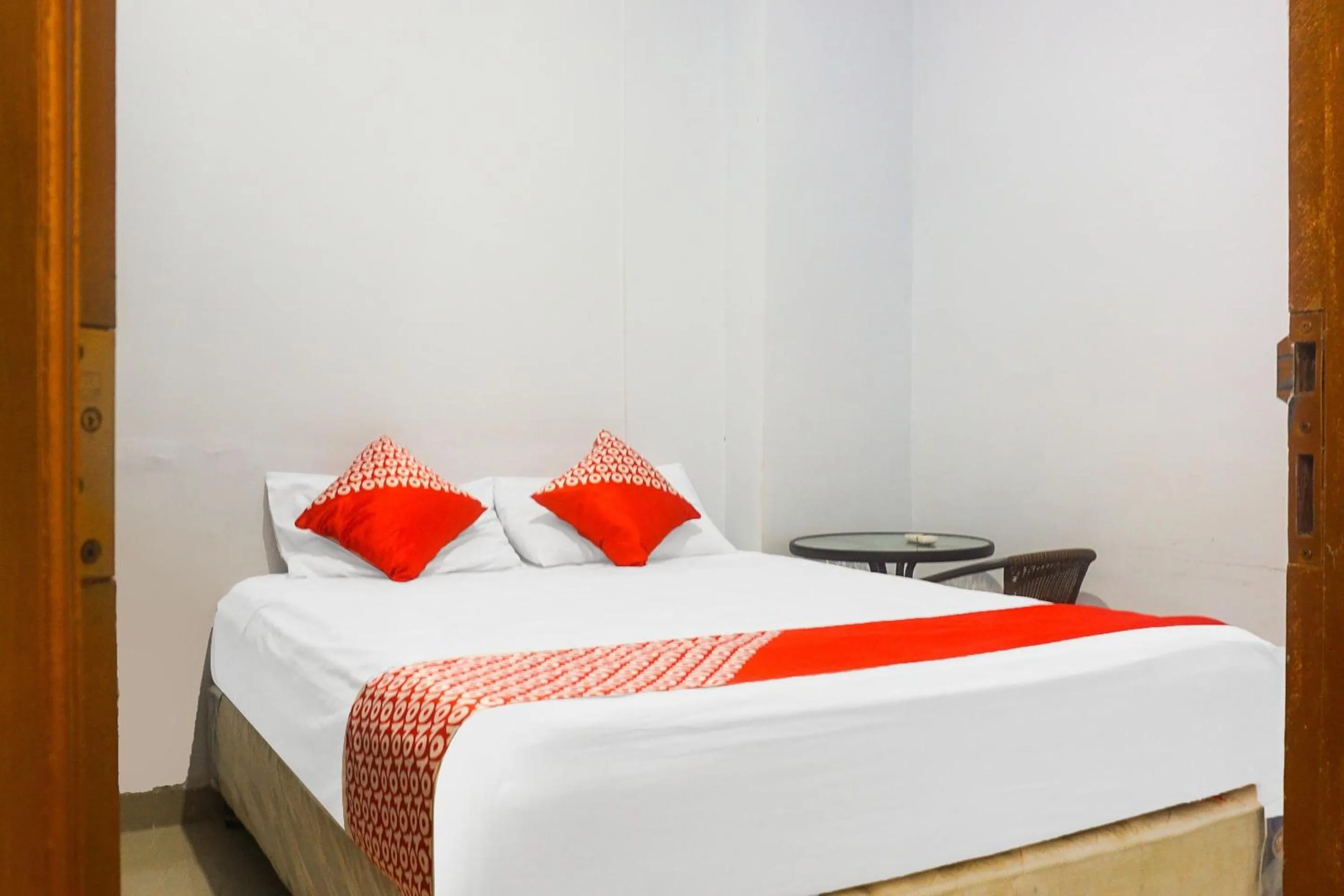 Bedroom, Bed in Hotel O Pondok Hikmah Makassar