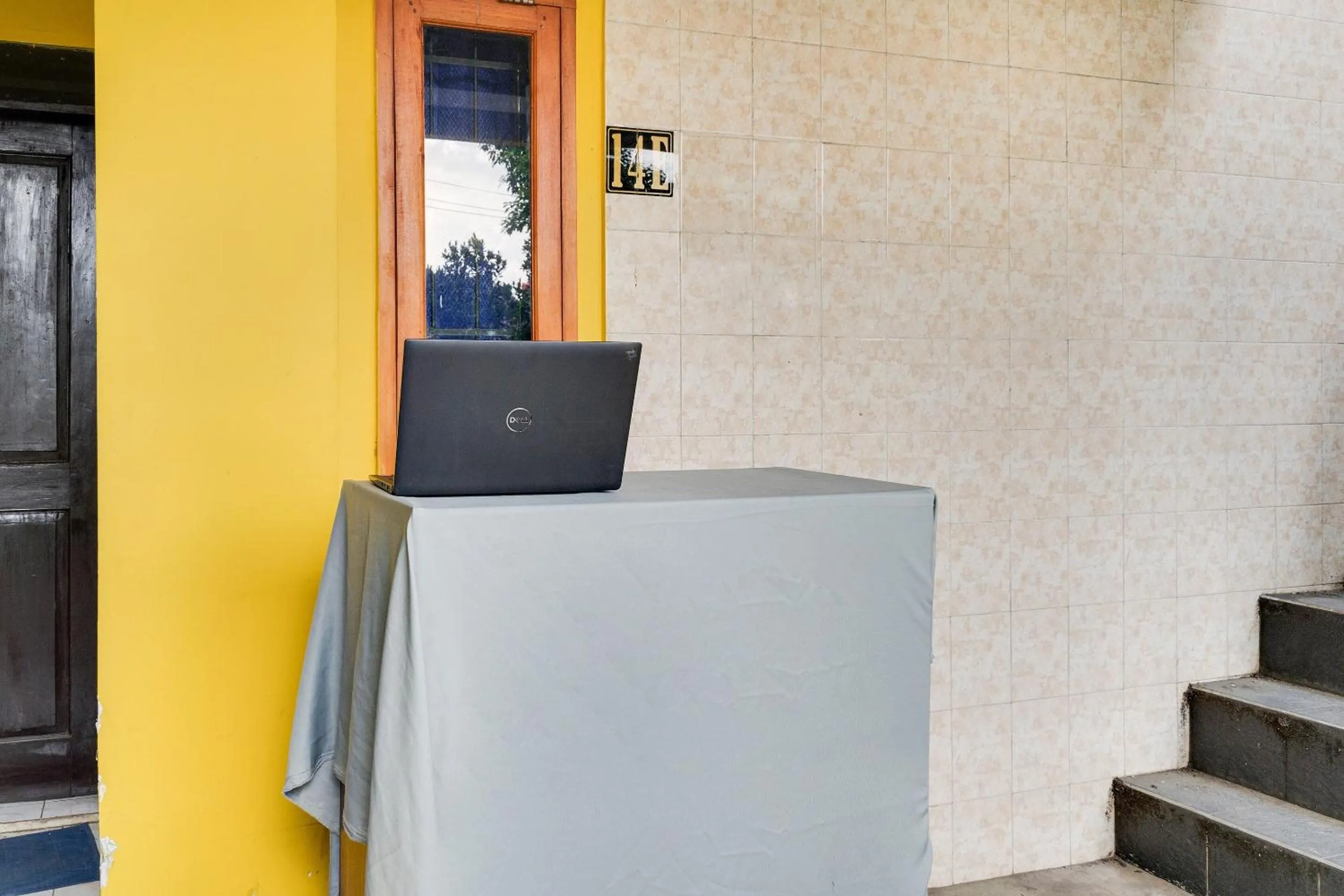 Lobby or reception in SPOT ON 91775 Pondok 14 Syariah