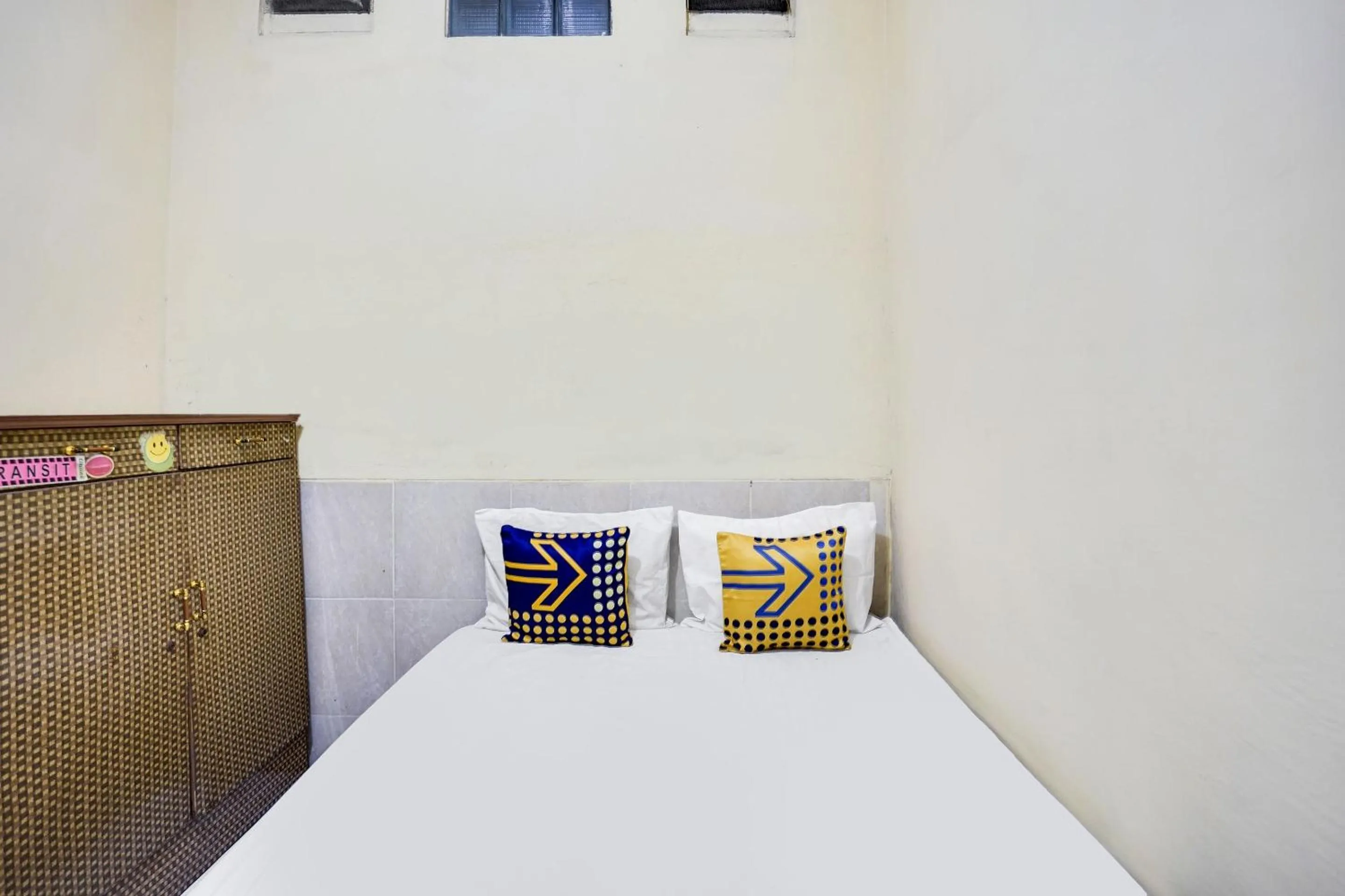 Bedroom, Bed in Hotel O Kost Nusantara Sidoarjo Syariah