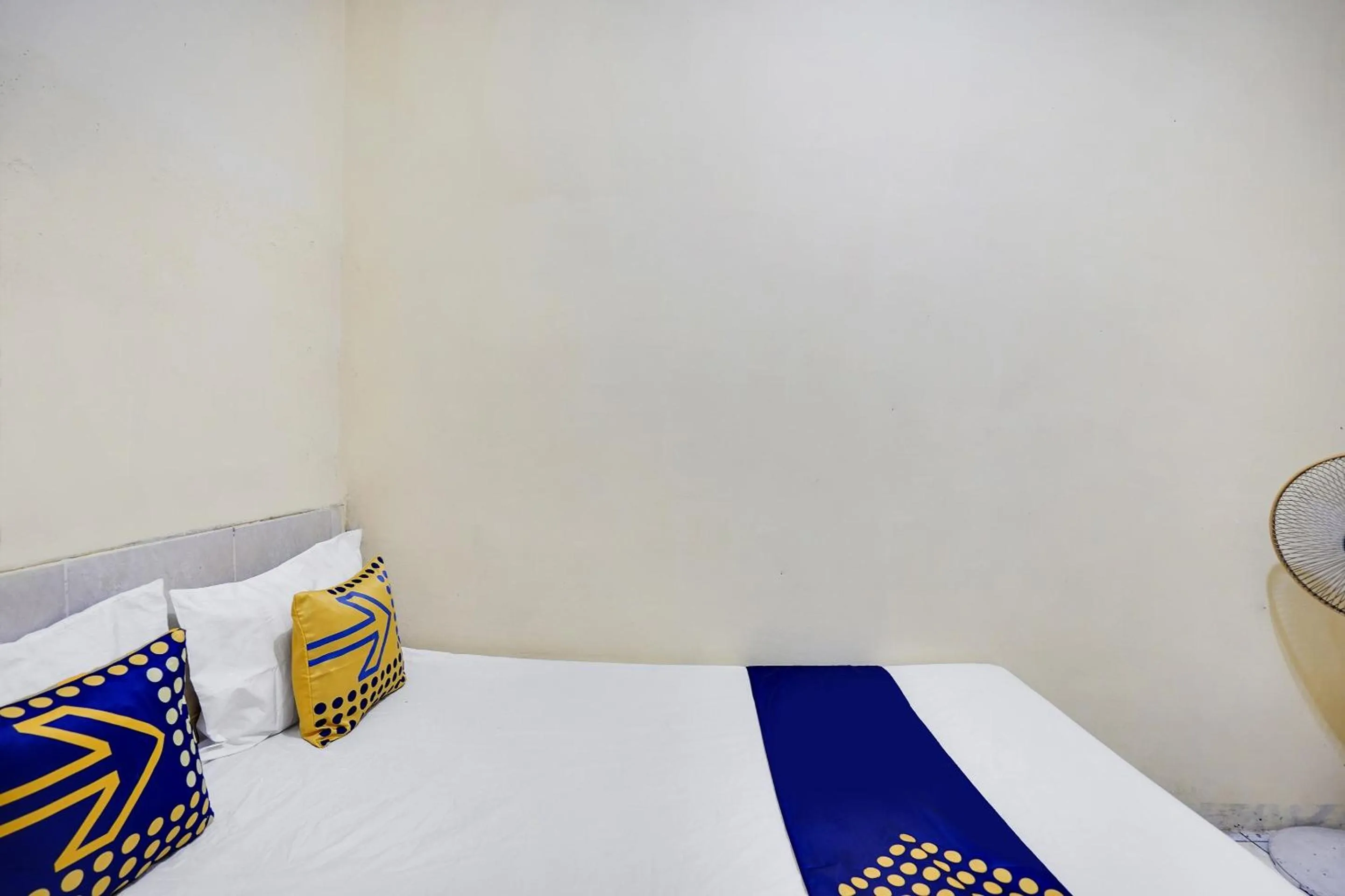 Bedroom, Bed in Hotel O Kost Nusantara Sidoarjo Syariah
