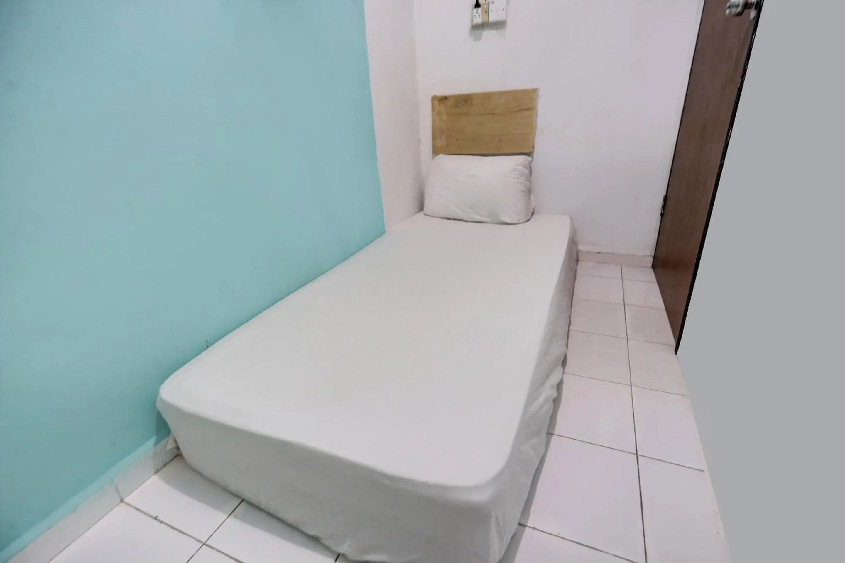 Bedroom, Bed in Hotel O Solo Baru Homestay Syariah Bedroom, Bed in Hotel O Solo Baru Homestay Syariah