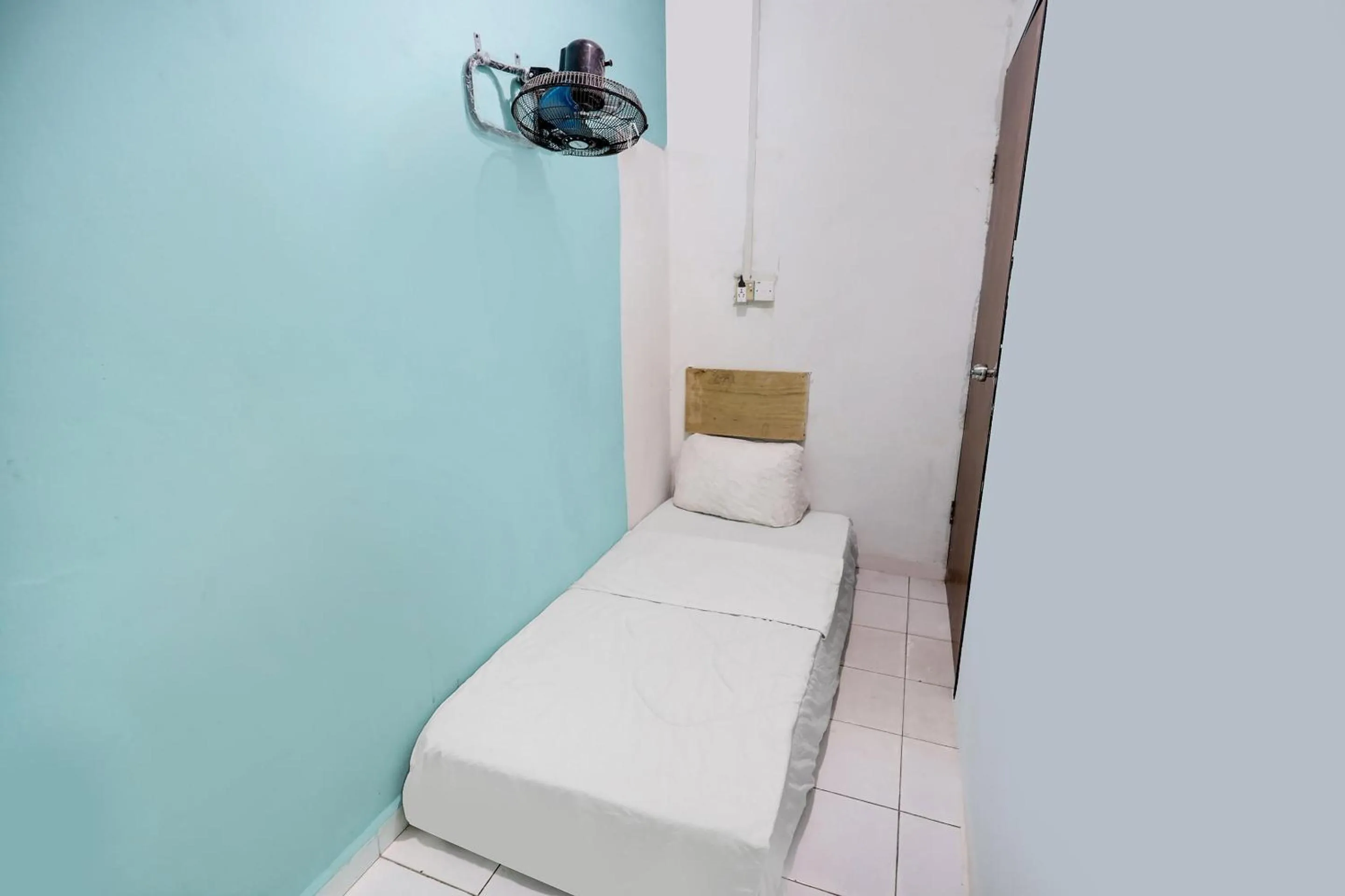 Bedroom in Hotel O Solo Baru Homestay Syariah