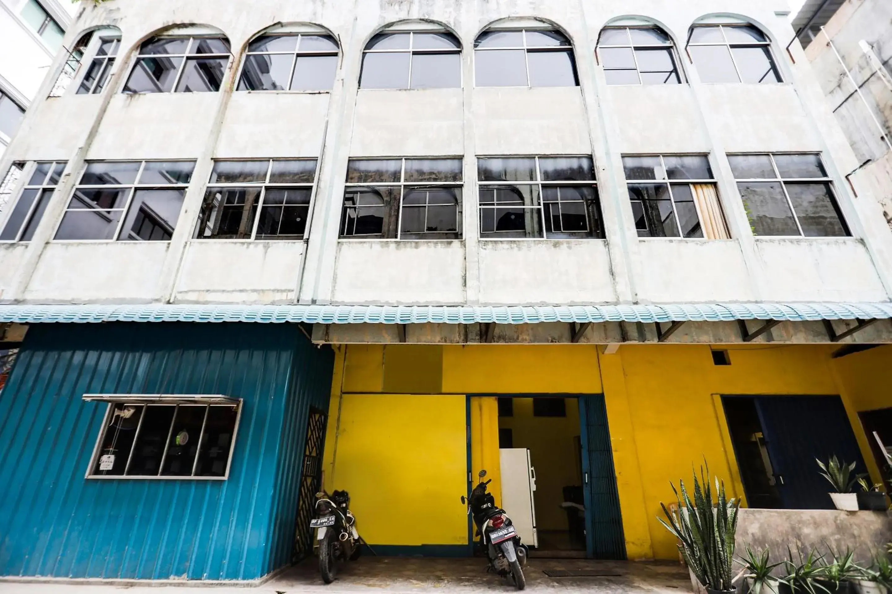 Facade/entrance in Hotel O Solo Baru Homestay Syariah Facade/entrance in Hotel O Solo Baru Homestay Syariah