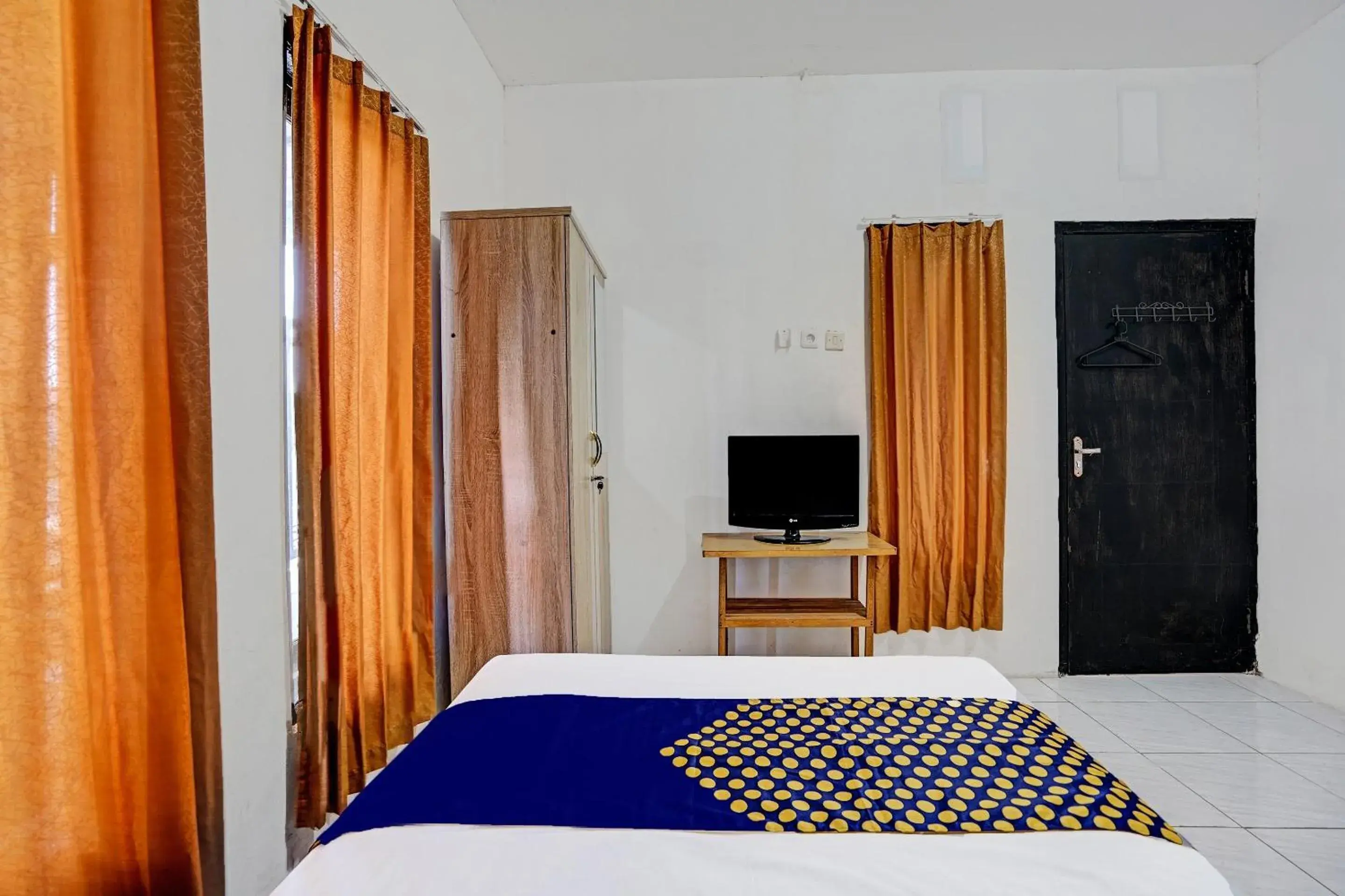 Bedroom, Bed in Hotel O Kost Umik Sidoarjo Syariah Bedroom, Bed in Hotel O Kost Umik Sidoarjo Syariah