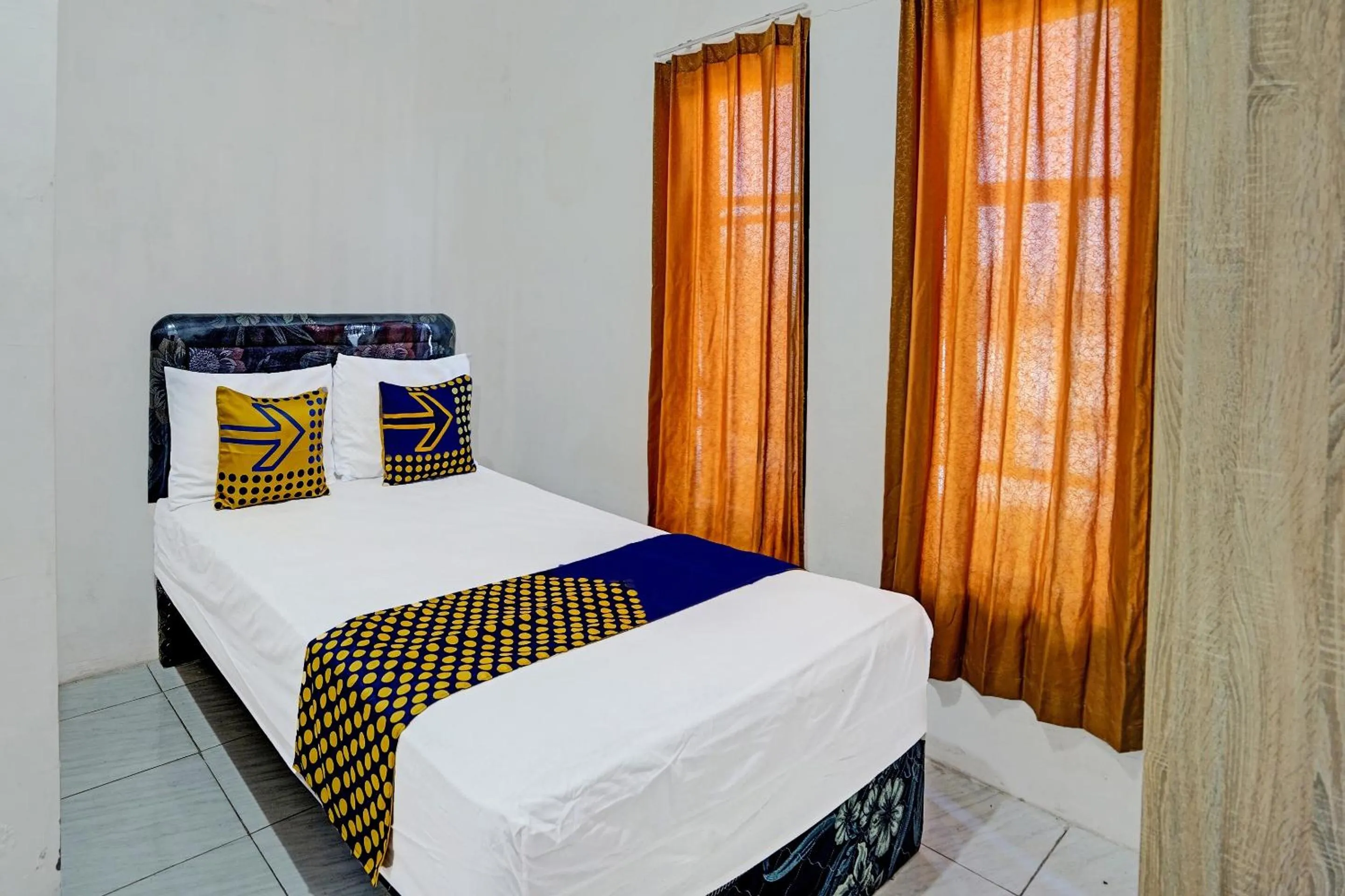 Bedroom, Bed in Hotel O Kost Umik Sidoarjo Syariah