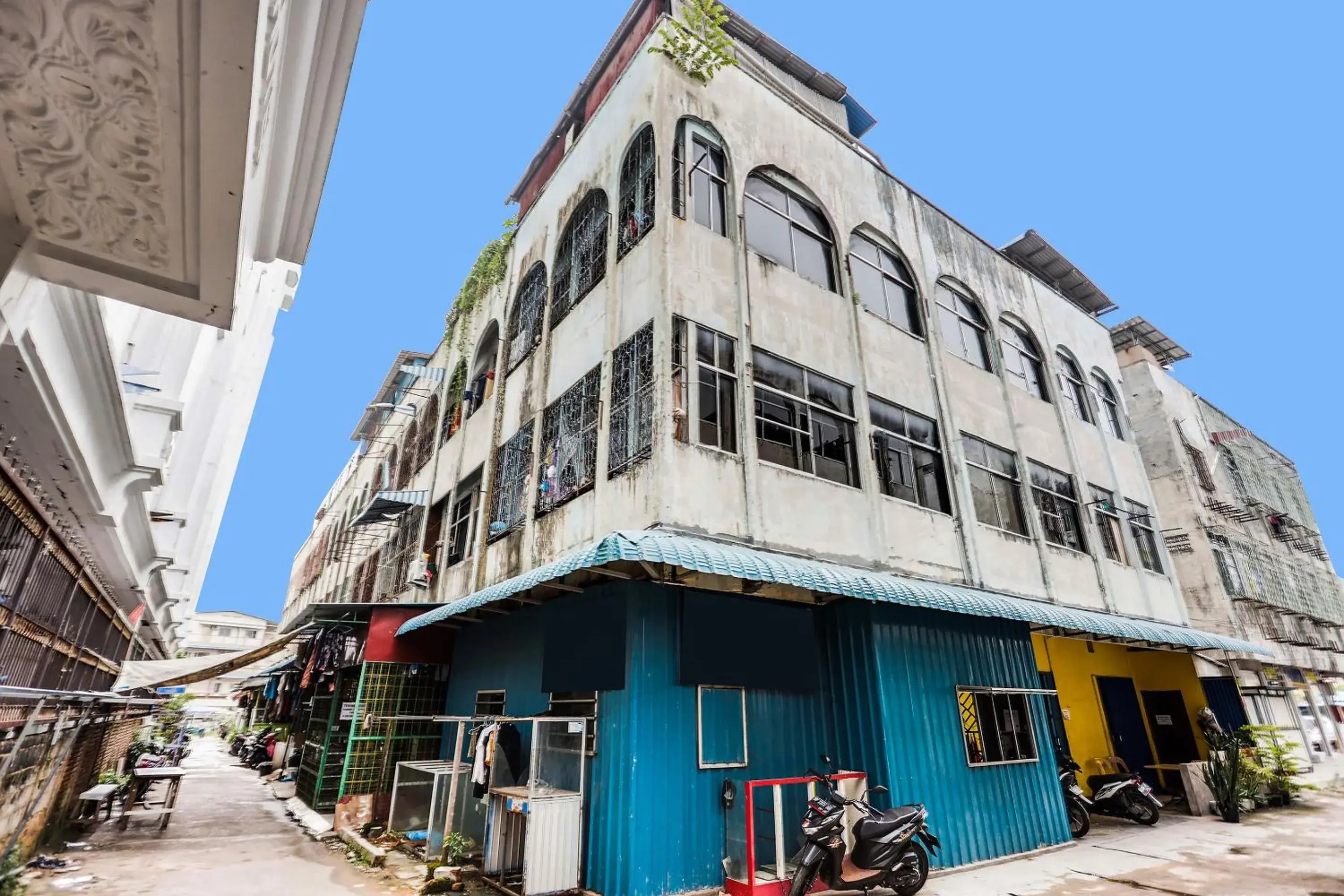 Facade/entrance in Hotel O Solo Baru 2 Homestay Syariah Facade/entrance in Hotel O Solo Baru 2 Homestay Syariah