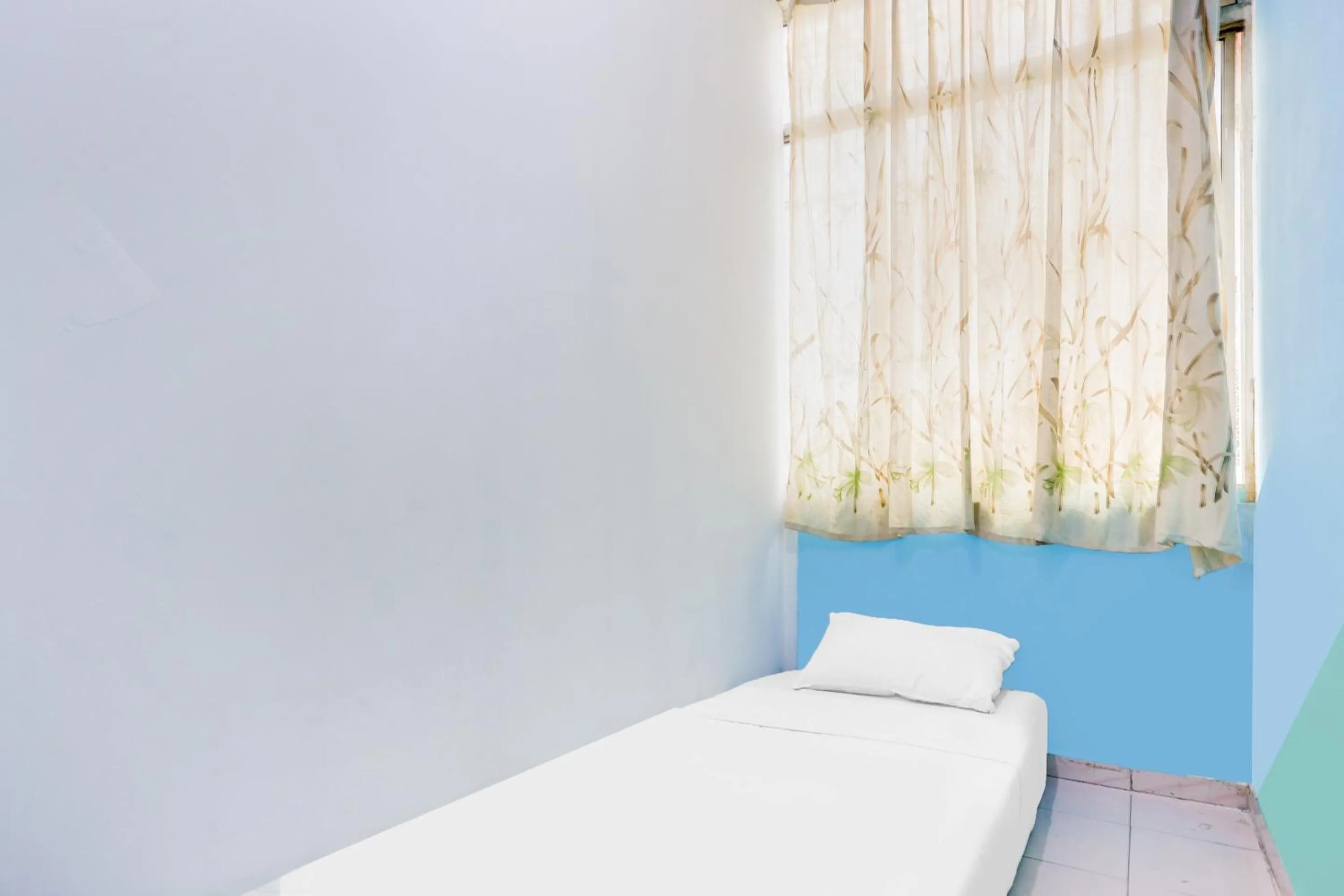 Bedroom, Bed in Hotel O Solo Baru 2 Homestay Syariah