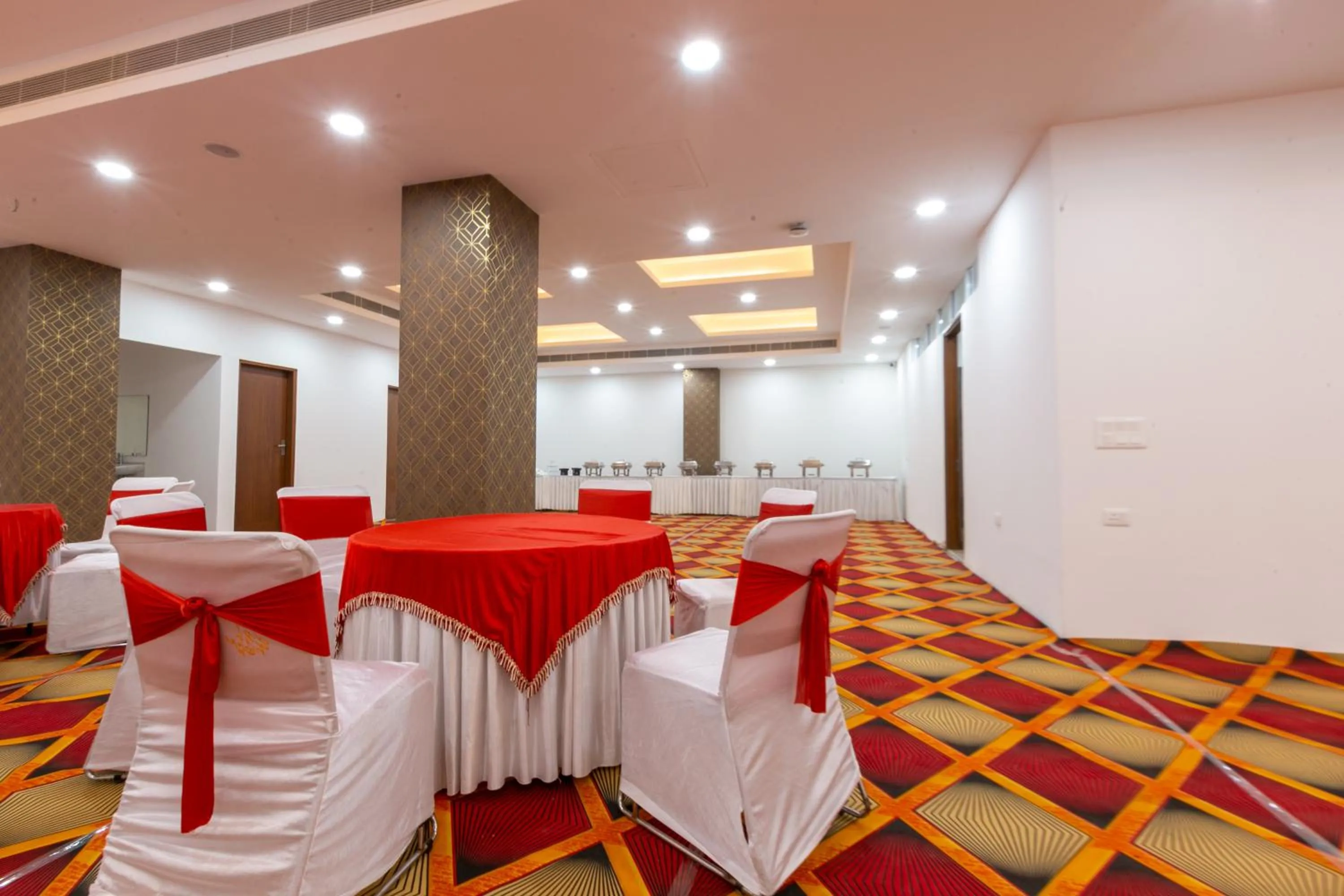 Banquet/Function facilities in Hotel The Luxem