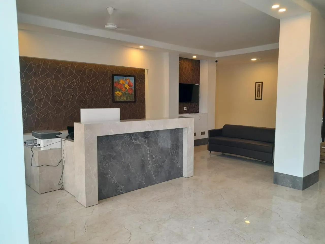 Lobby or reception in Hotel The Luxem