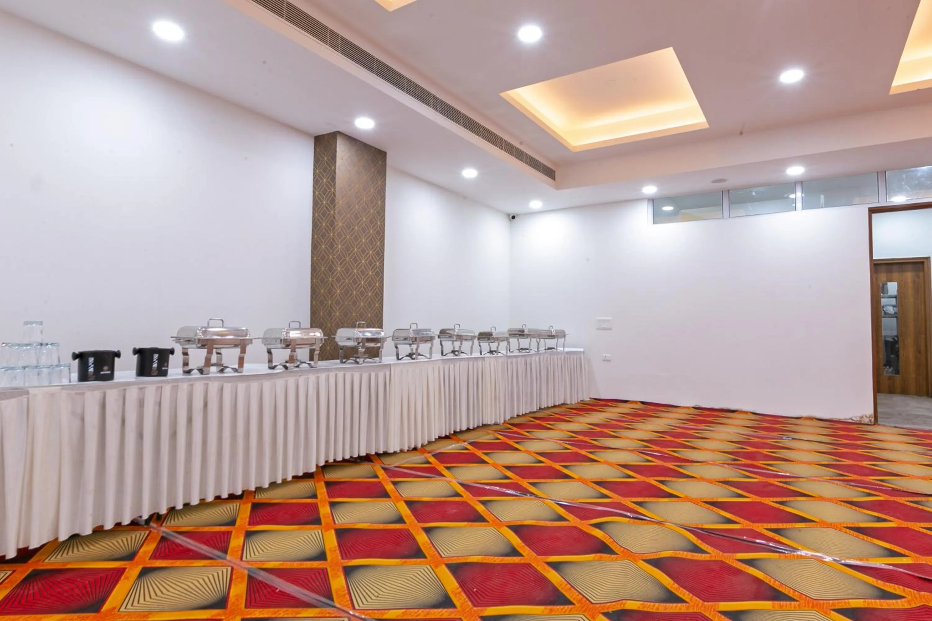 Banquet/Function facilities in Hotel The Luxem