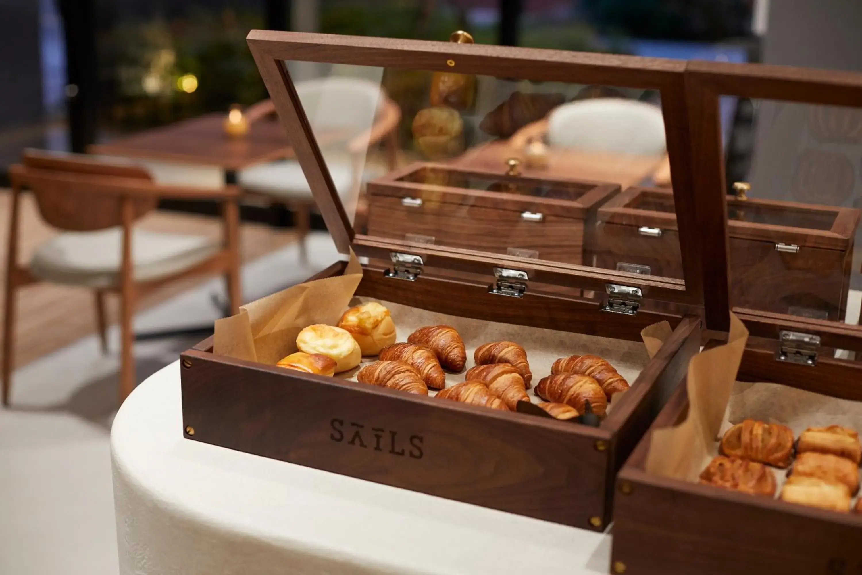 Restaurant/places to eat in HOTEL SAILS Restaurant/places to eat in HOTEL SAILS