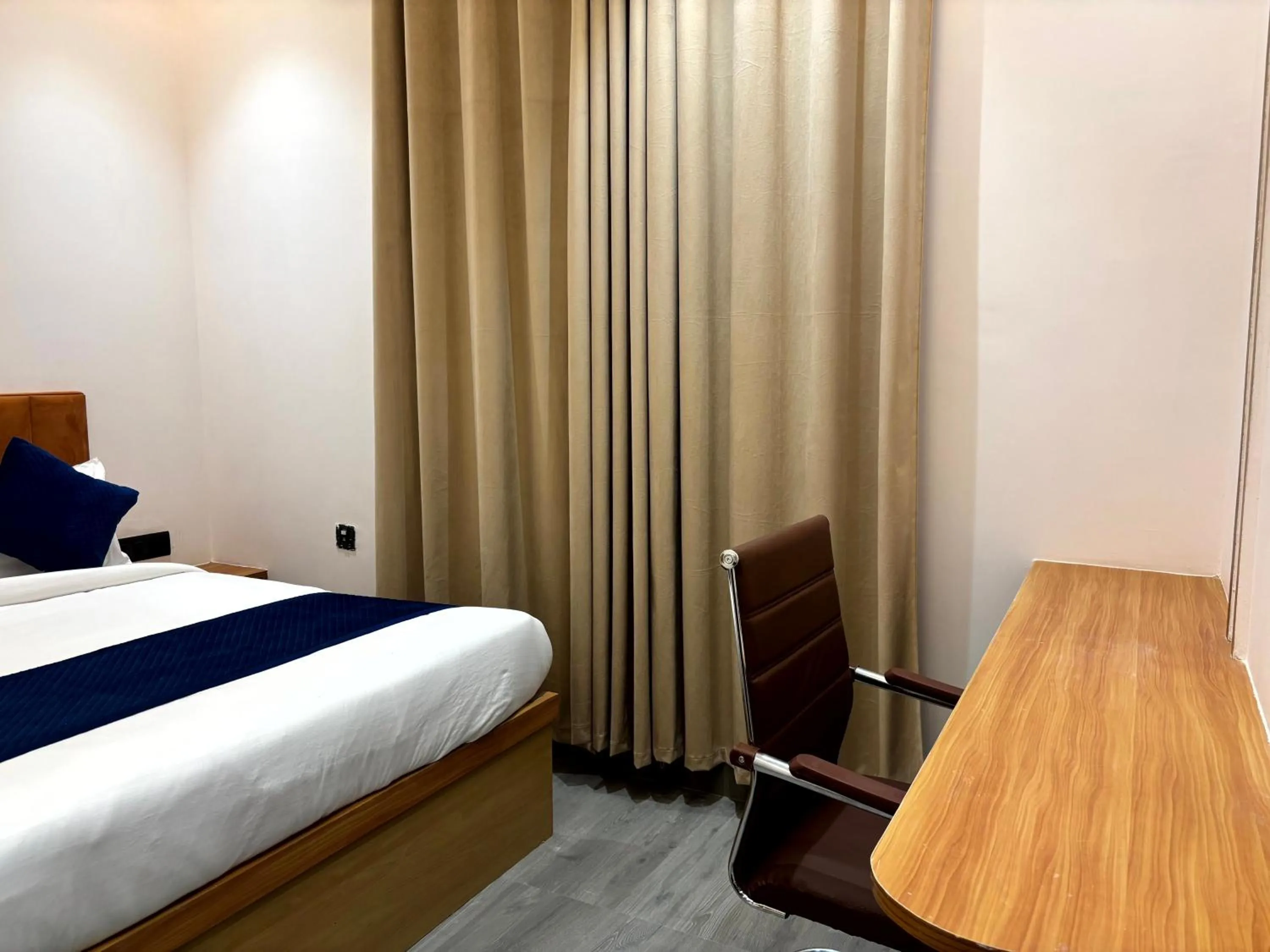 Bedroom, Bed in Hotel Taj Way by Jyoti Villa