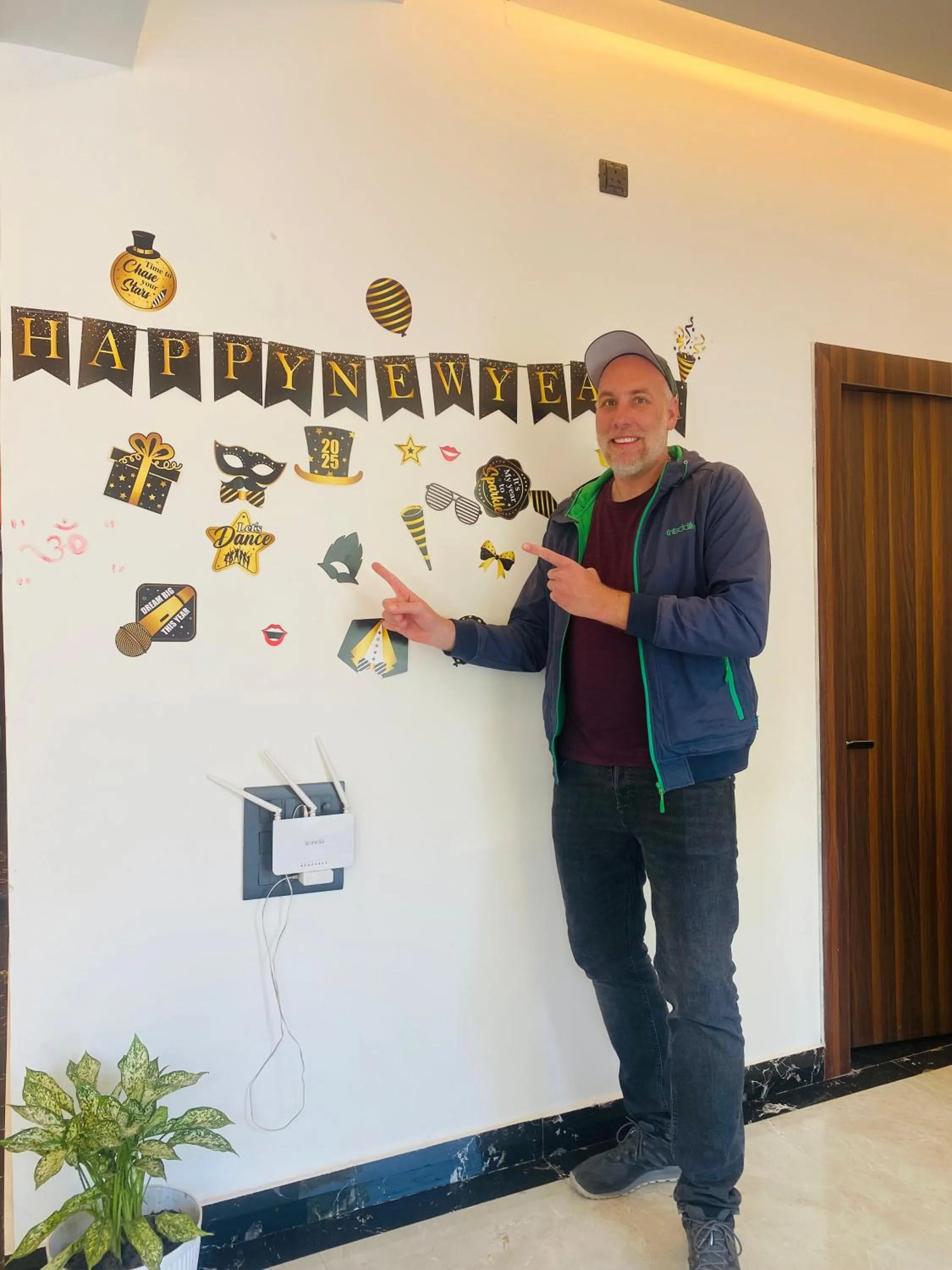 Guests in Hotel Taj Way by Jyoti Villa