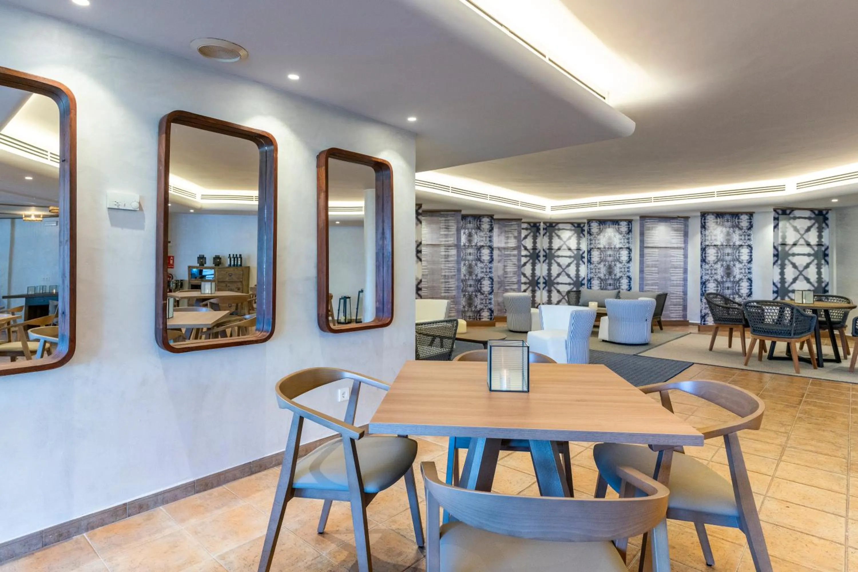 Restaurant/places to eat in Calallonga Hotel Menorca