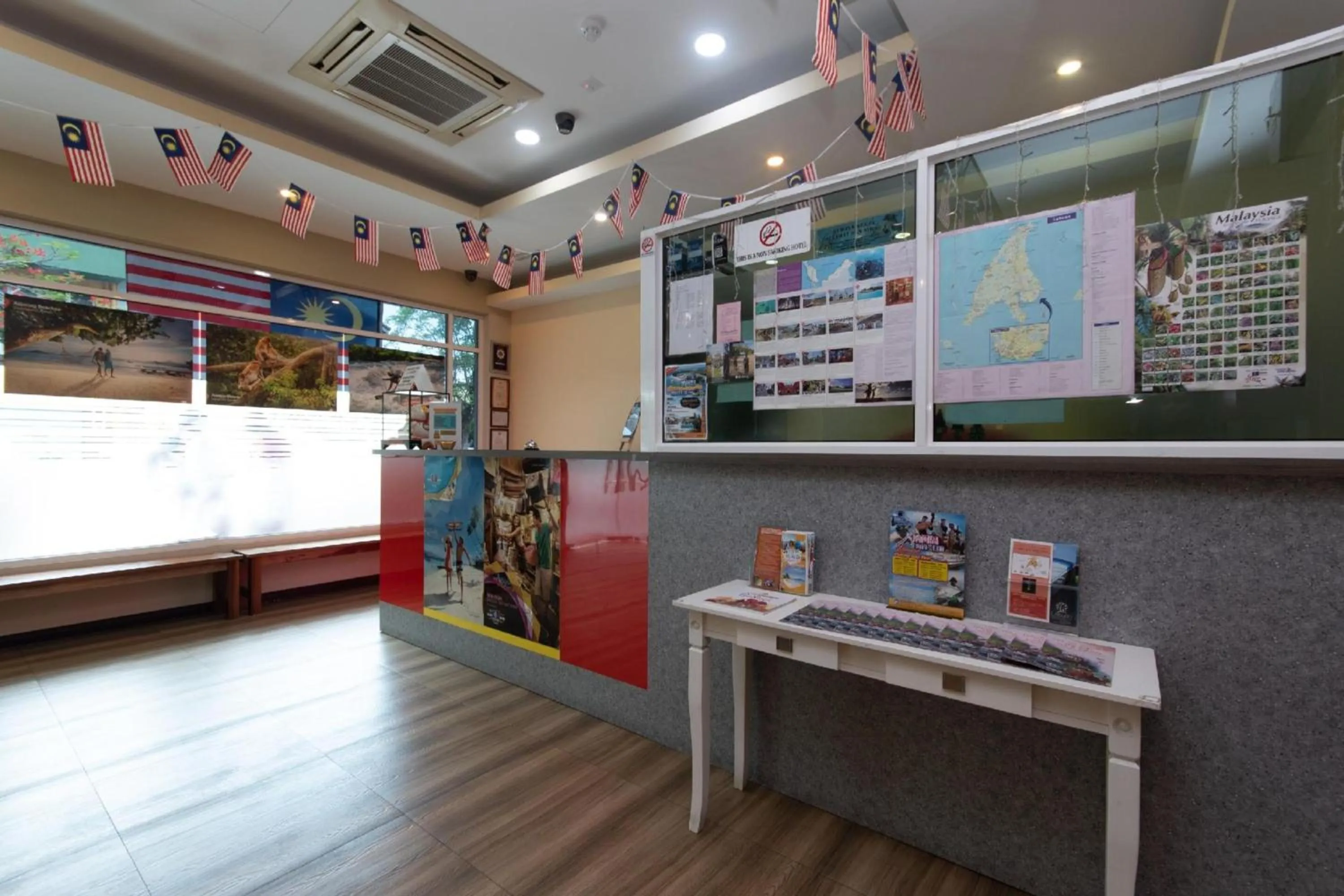 Lobby or reception in Capital O 89344 Labuan Avenue Hotel