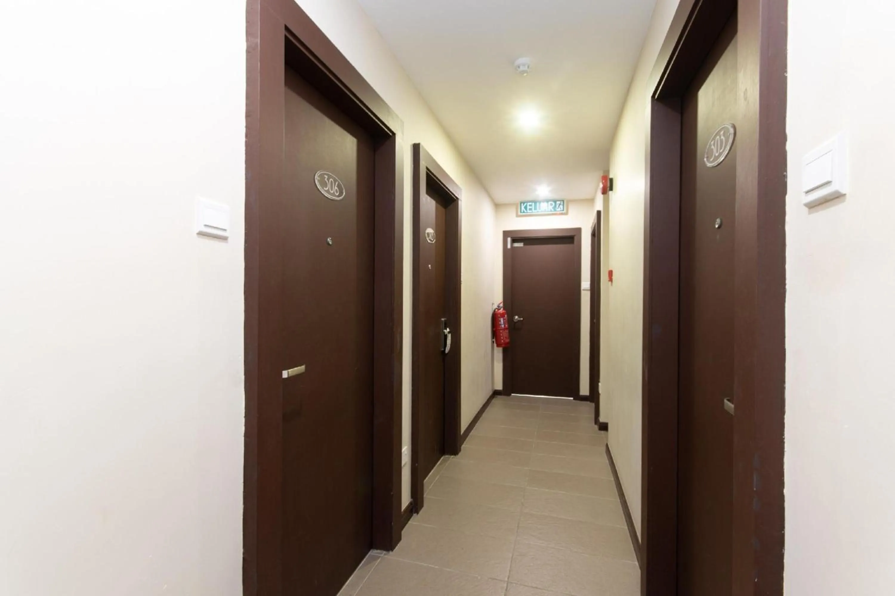 Lobby or reception in Capital O 89344 Labuan Avenue Hotel