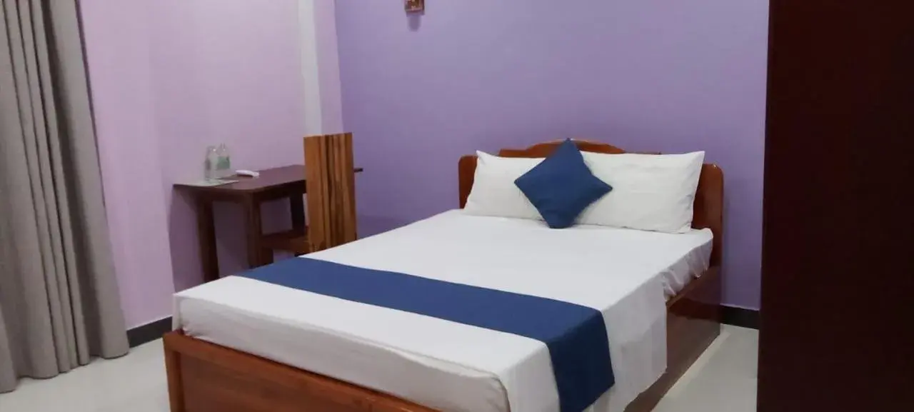 Deluxe Single Room in SP Tourist Hotel Jaffna Deluxe Single Room in SP Tourist Hotel Jaffna