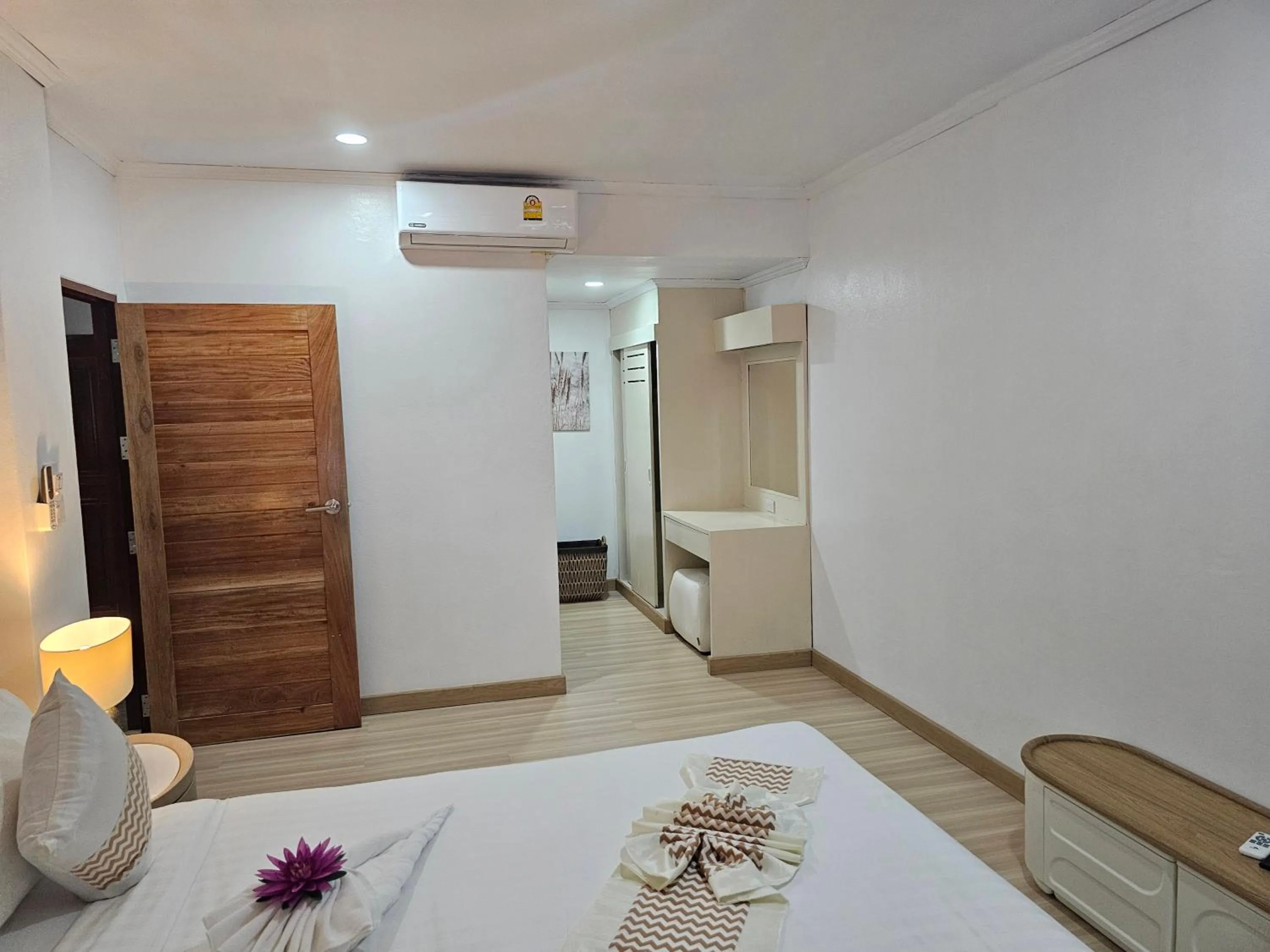 Bed in Sai Rougn apartment