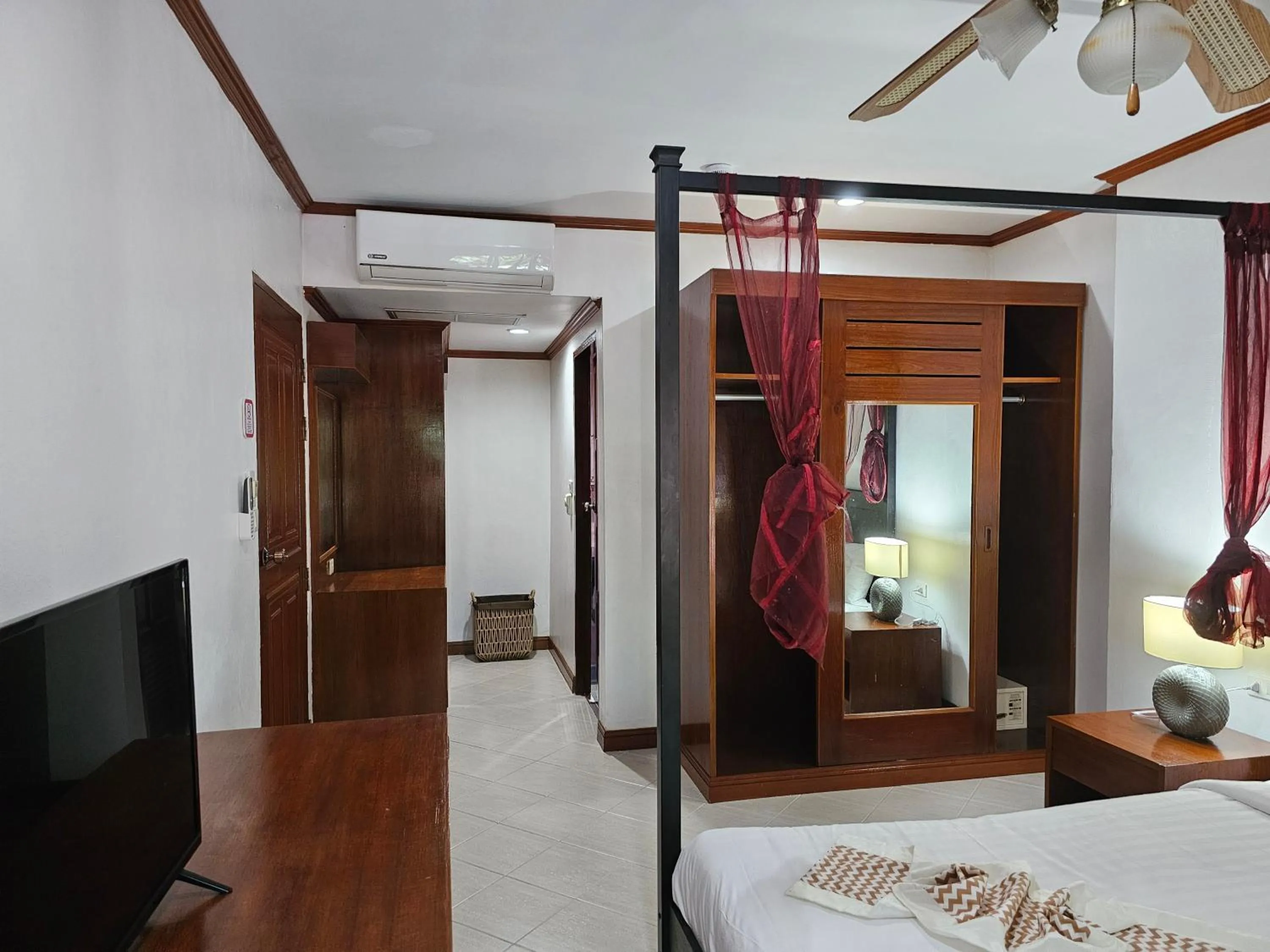 Bed in Sai Rougn apartment