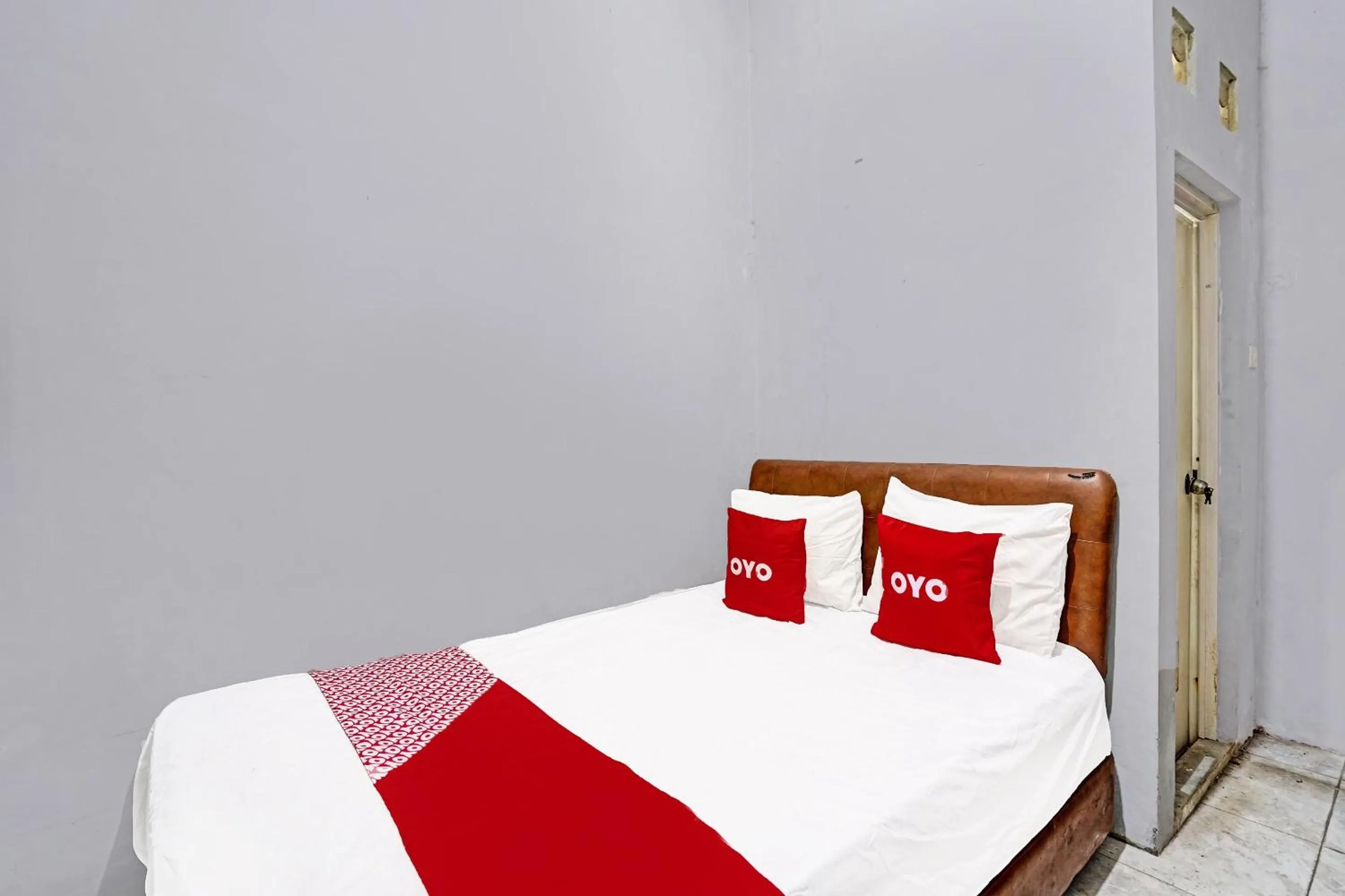 Bedroom, Bed in OYO 91795 Kos Jeehel Syariah