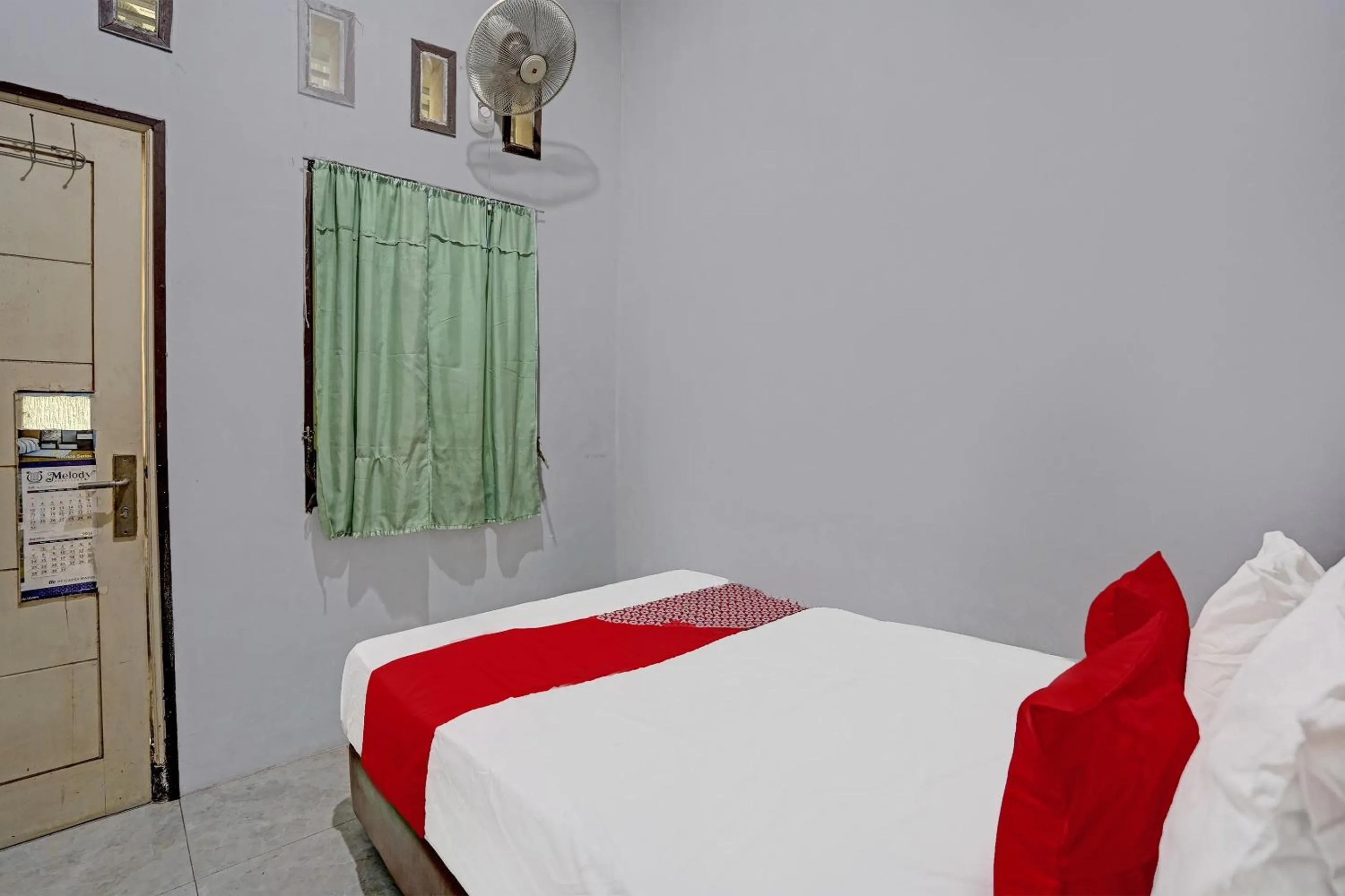 Bedroom, Bed in OYO 91795 Kos Jeehel Syariah