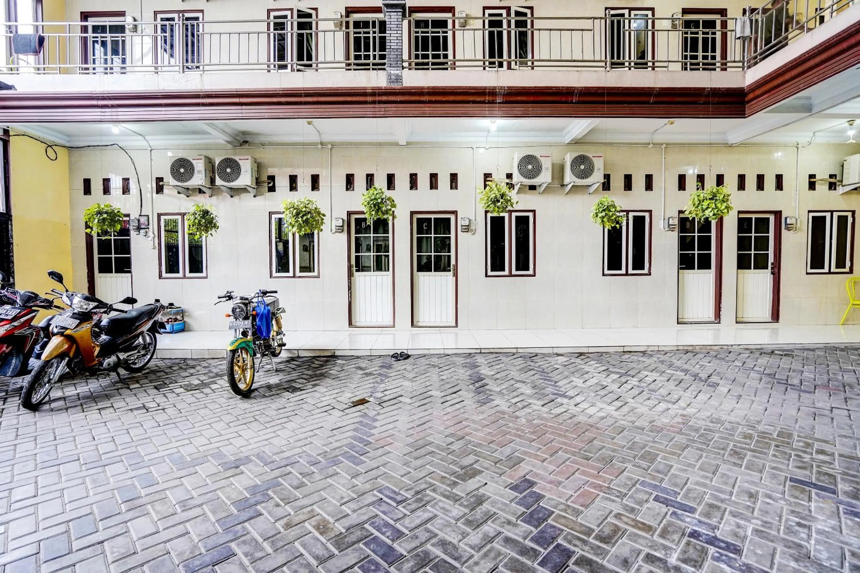 Lobby or reception in OYO 91795 Kos Jeehel Syariah