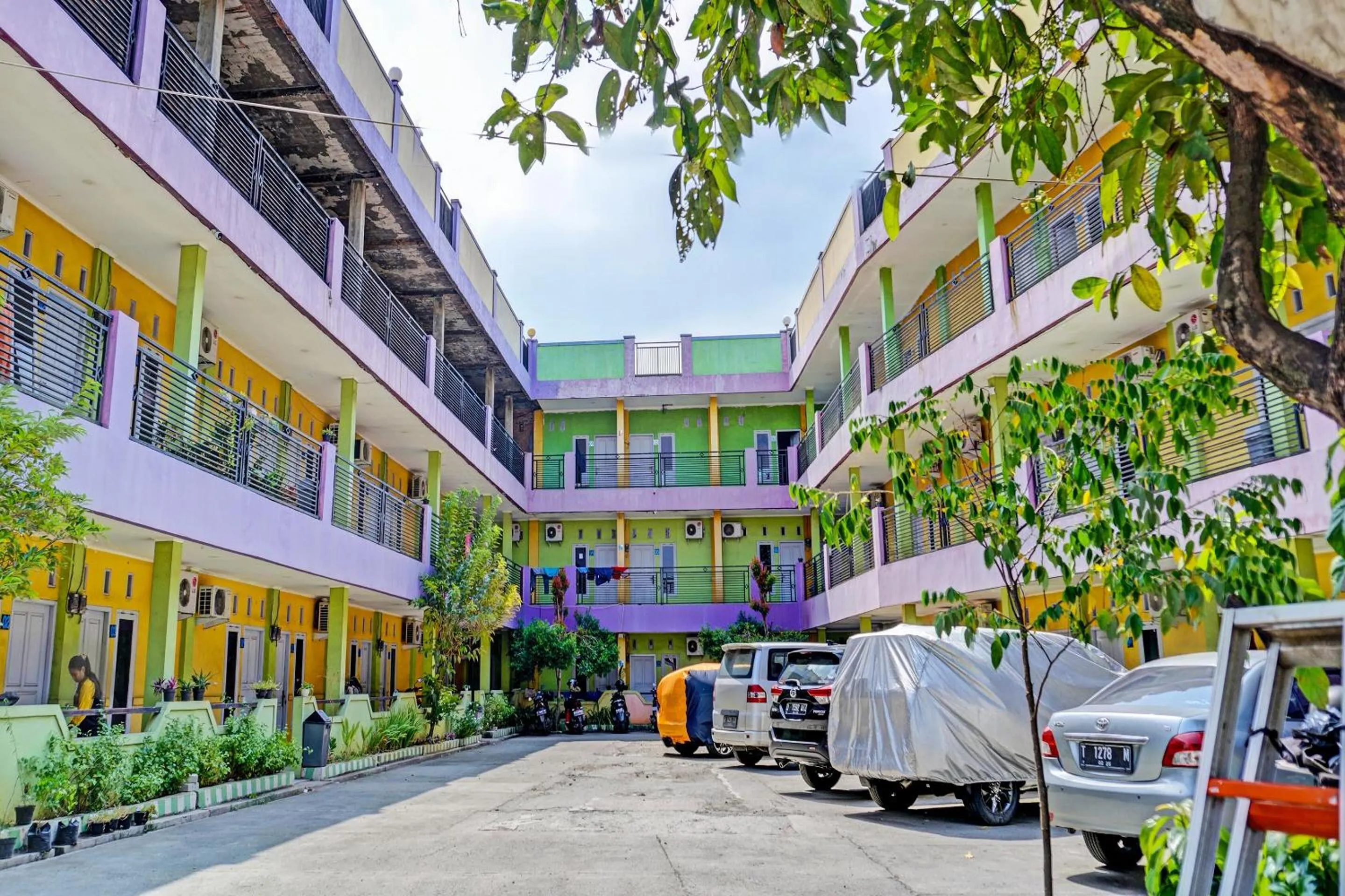 Lobby or reception in OYO 91796 Guest House Ghalta Syariah