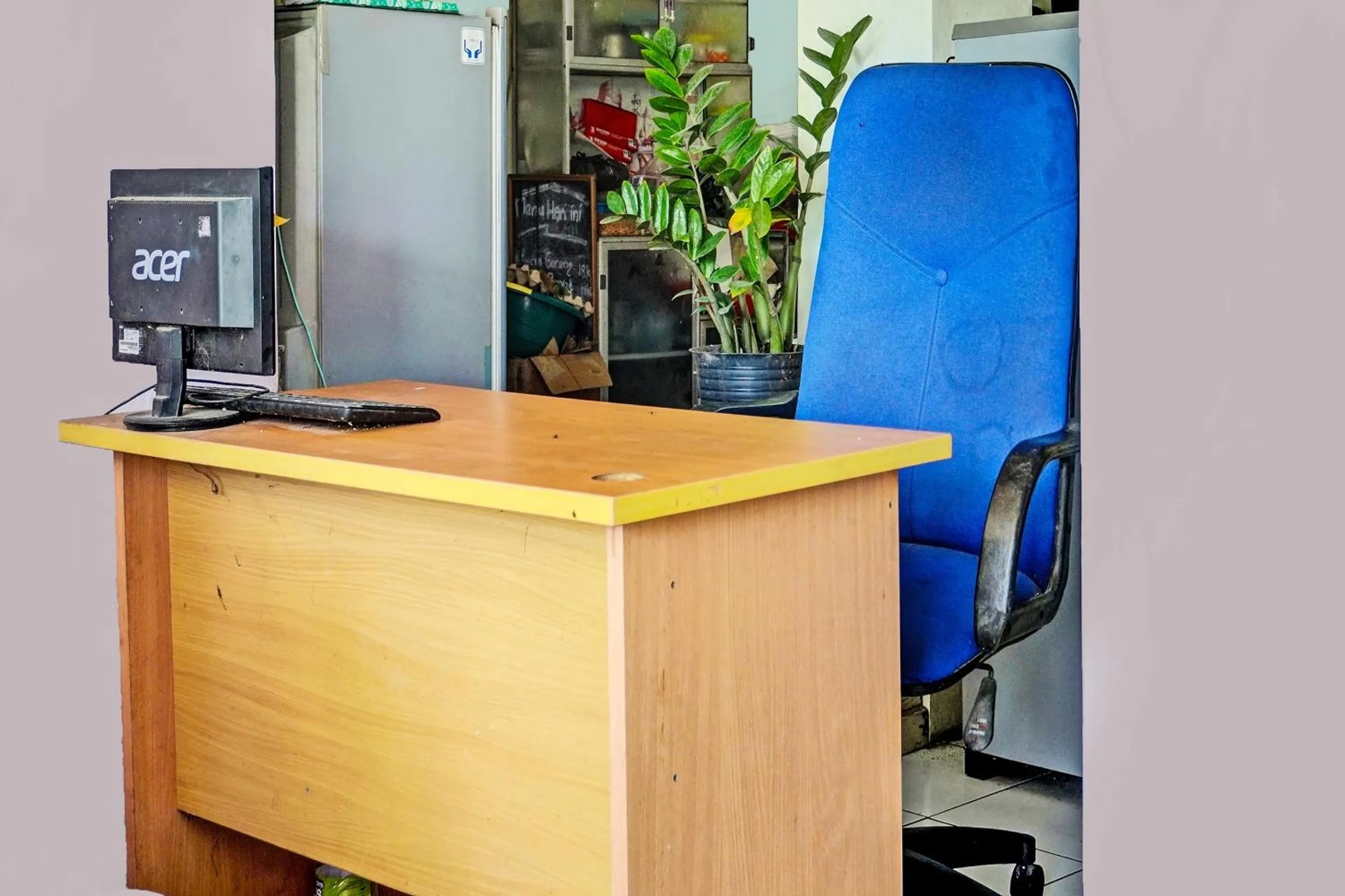 Lobby or reception in OYO 91796 Guest House Ghalta Syariah