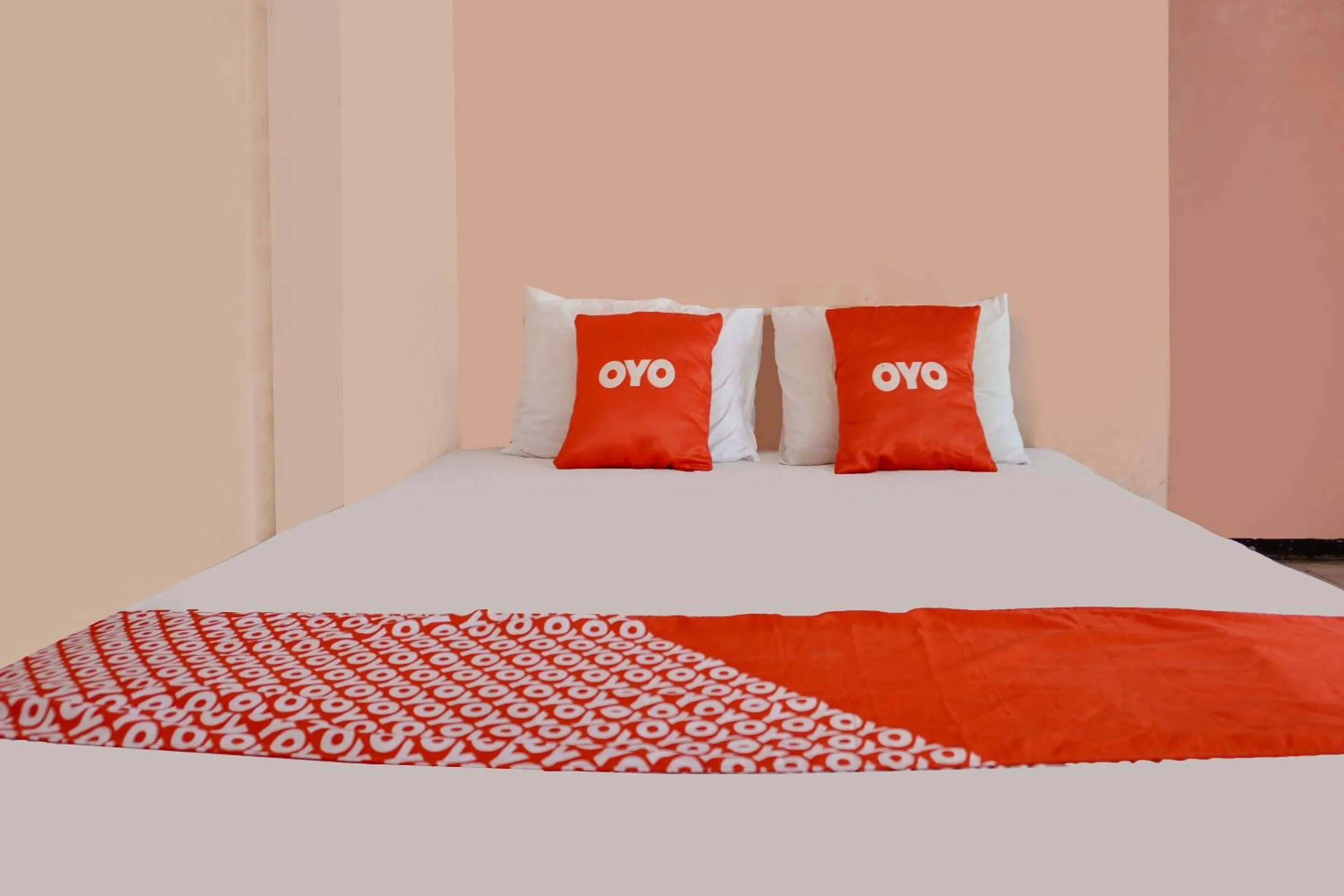 Bedroom, Bed in Hotel O Mutiara Guest House