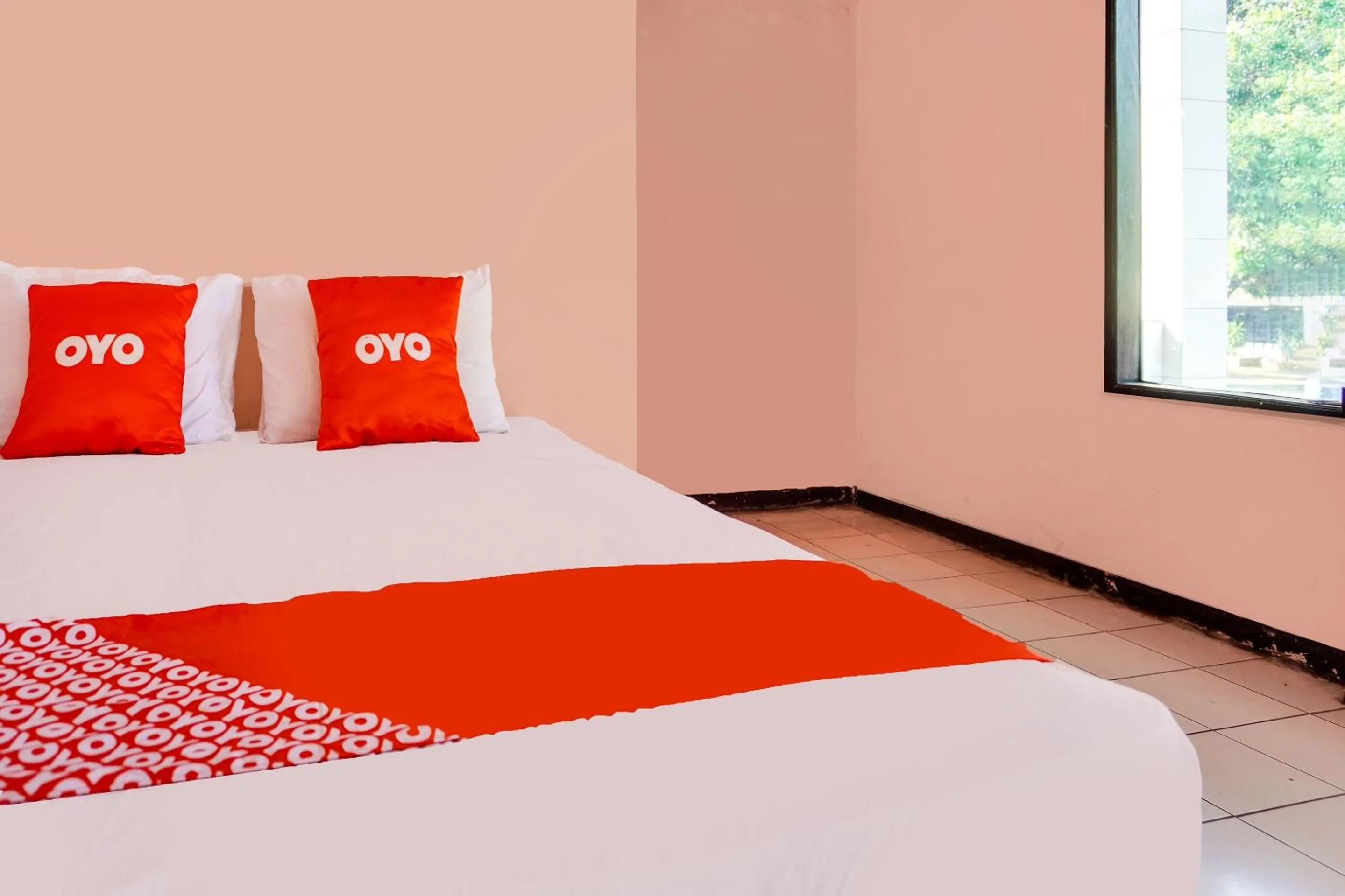 Bedroom, Bed in Hotel O Mutiara Guest House