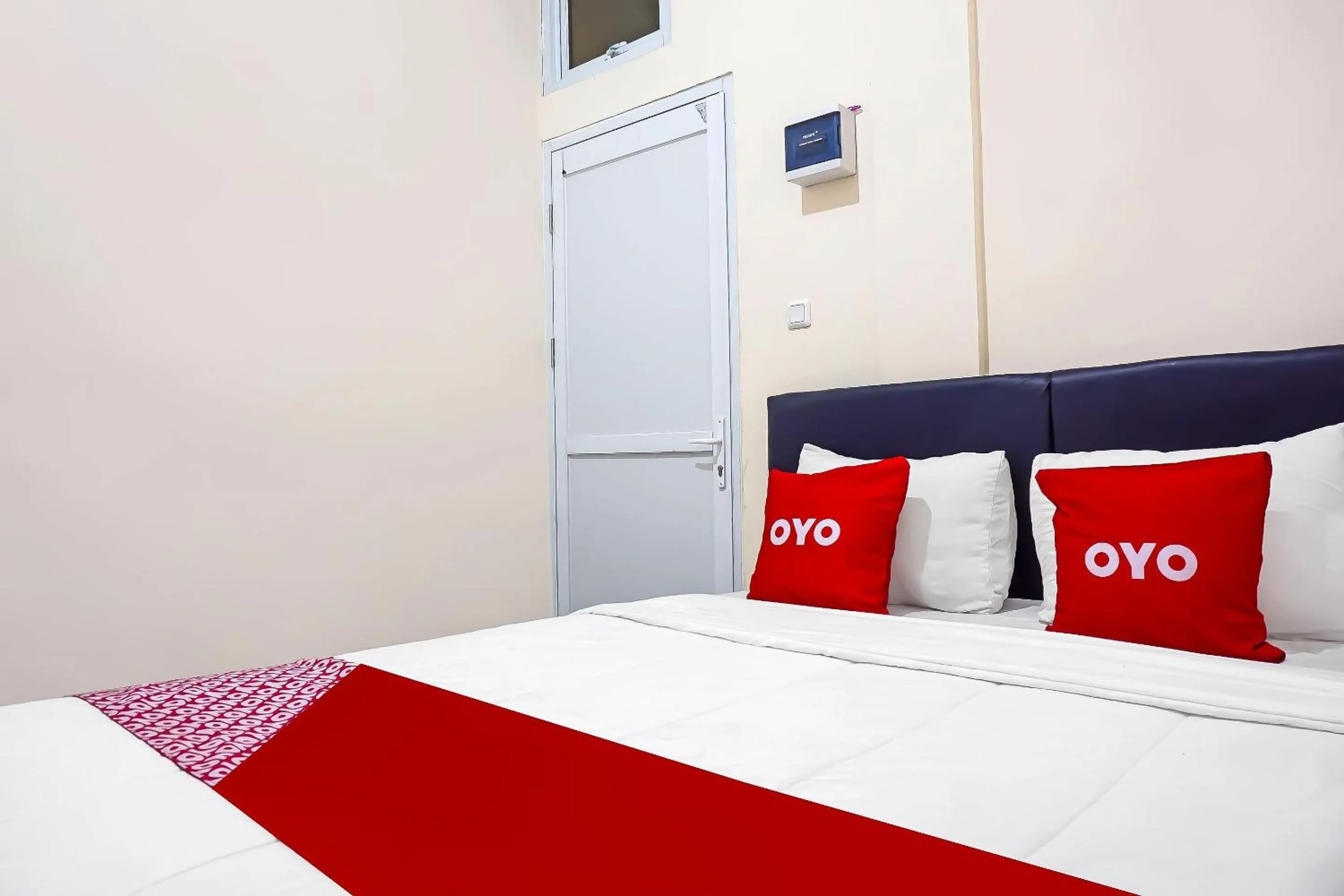 Bedroom, Bed in Capital O 91790 S1 Residence