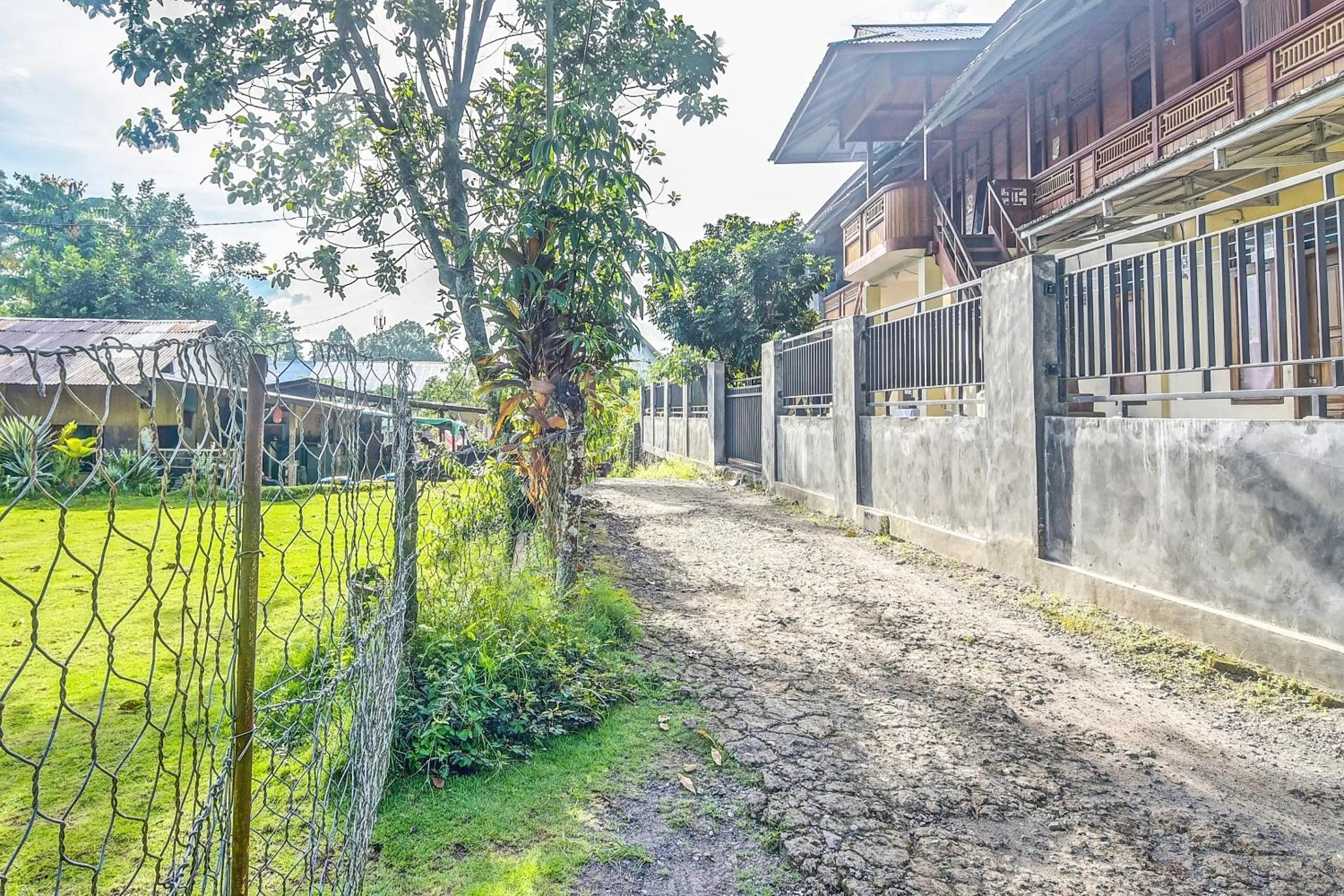 Facade/entrance in Hotel O Sosonopan Homestay Near LANTAMAL VIII MANADO